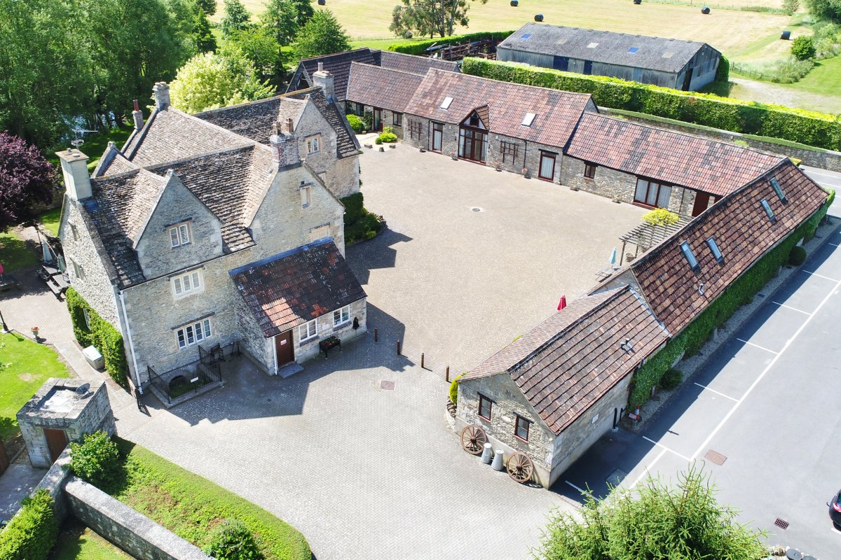 Oldford Farm Large Group Of Holiday Cottages Somerset