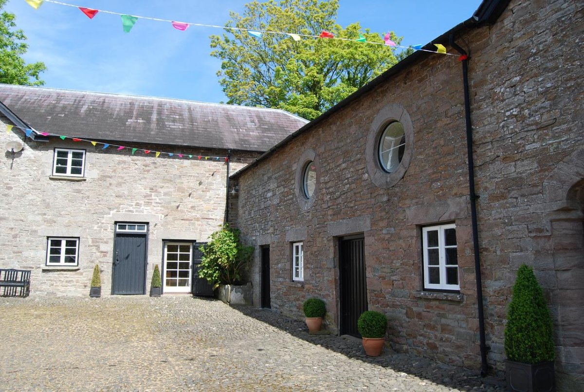 Glanhenwye Cottages Family Holiday Cottages Powys
