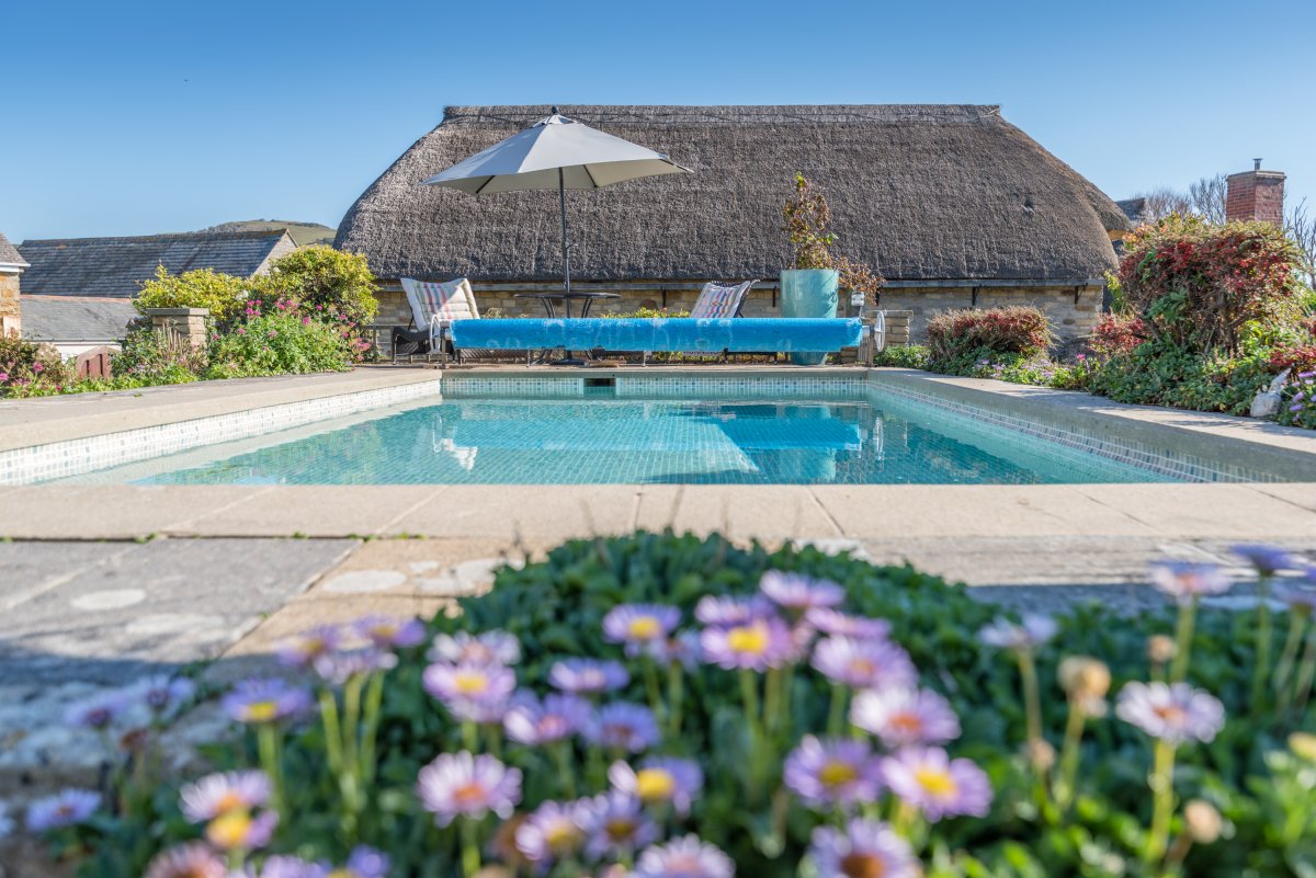 Luxury coastal family holiday house in Seatown Dorset