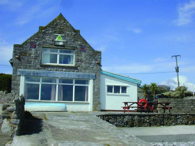 Group Holiday House In Port Enyon Swansea In South Wales