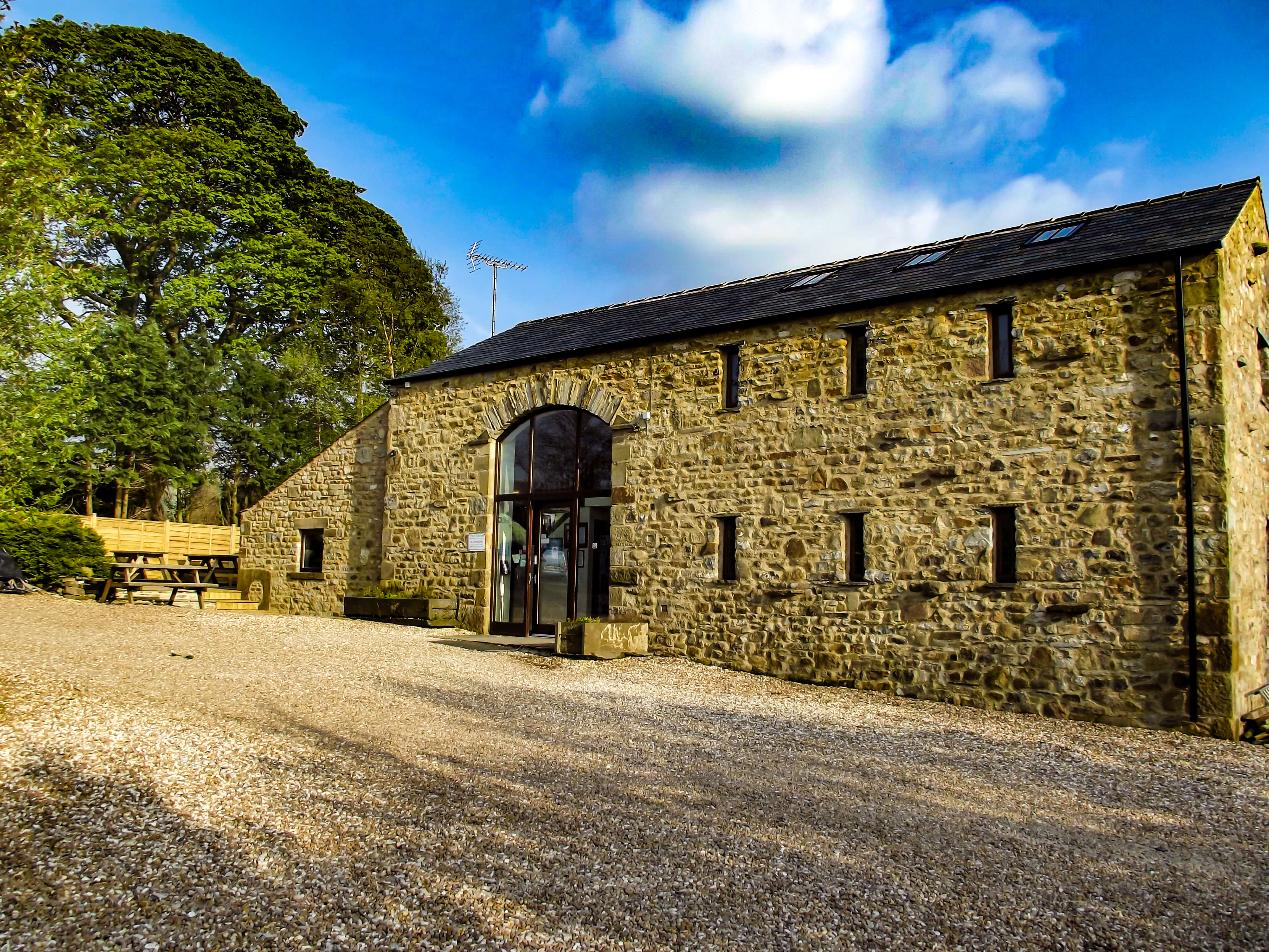 3 Peaks Bunkroom - from the outside