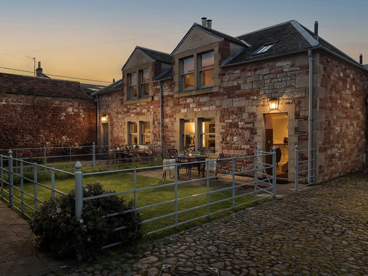 Castletoun Cottages - Groom's Bell and The Tackhouse