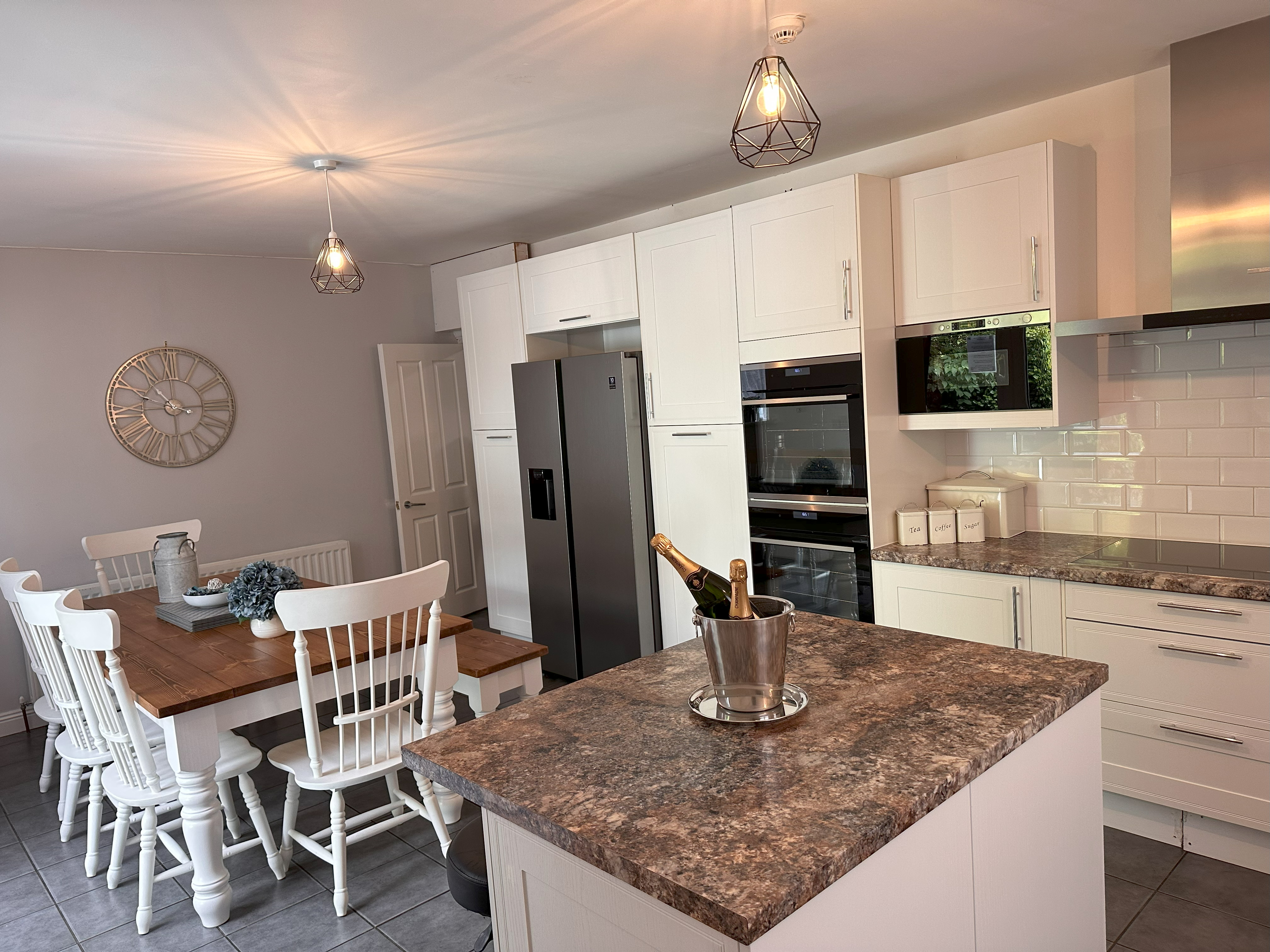 Harewood Haven Large Luxury Holiday House in Bournemouth