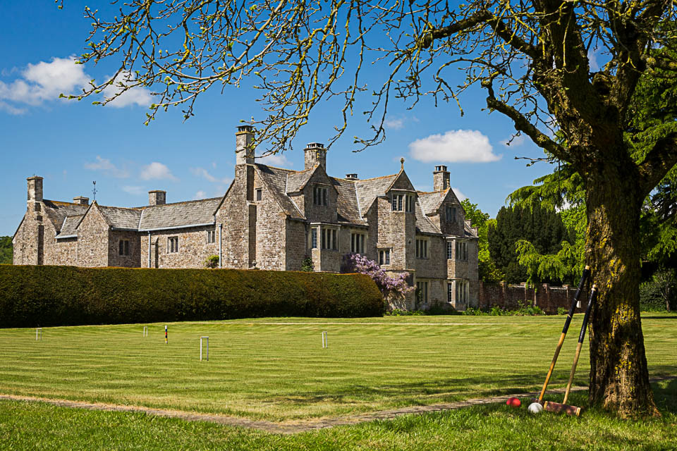 Cadhay House main view