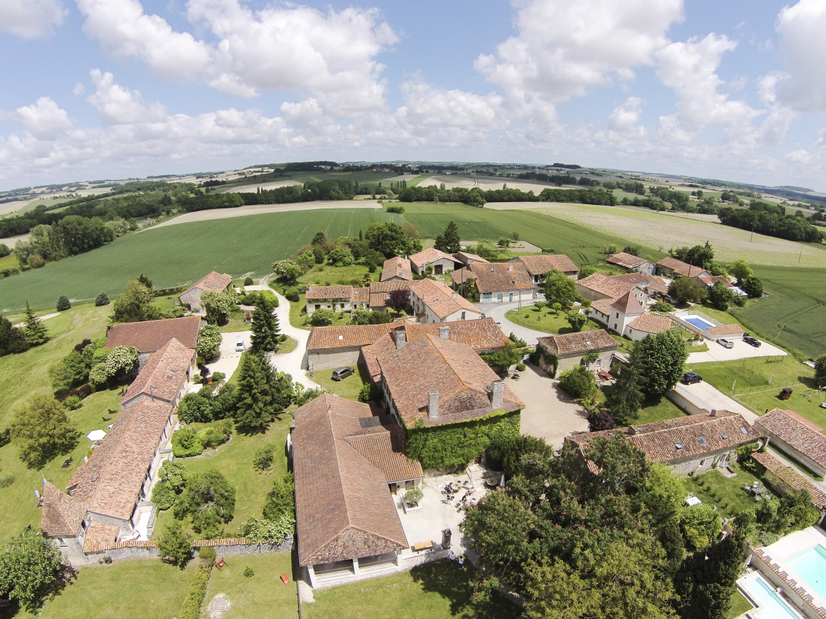 Le Manoir de Longveau - an aerial view