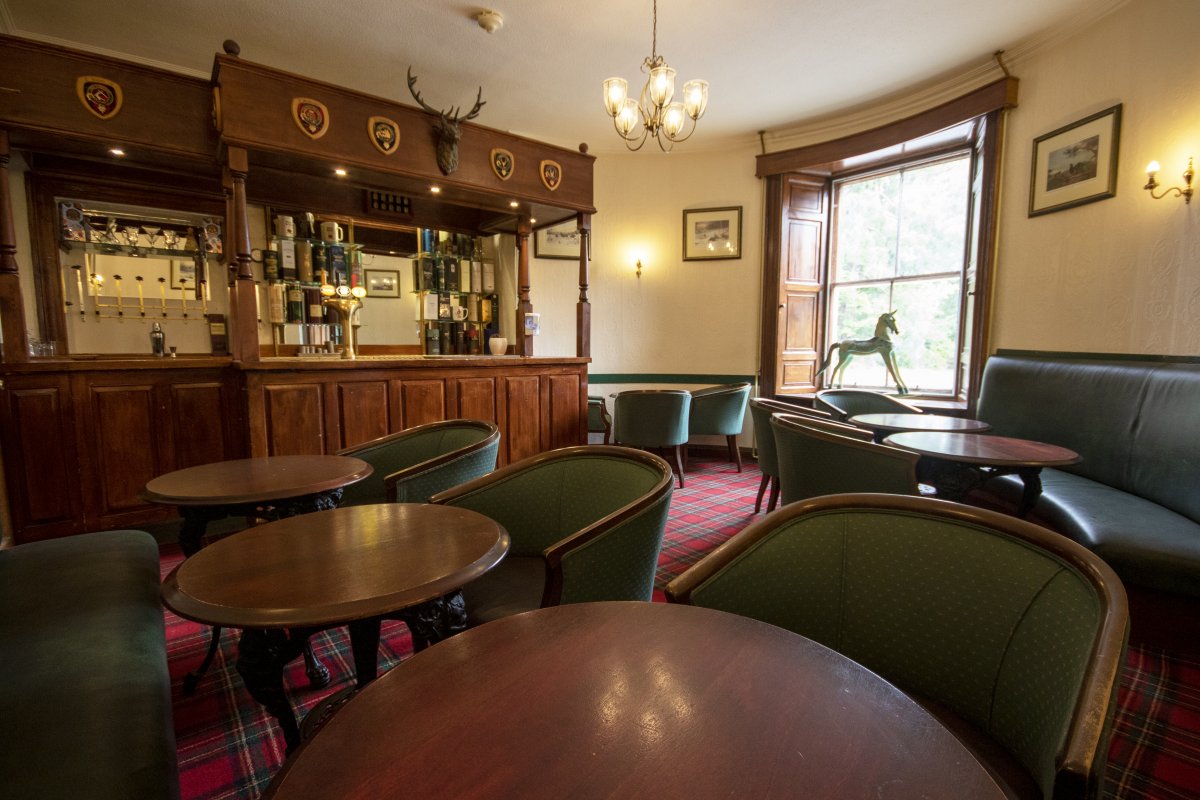 McArthur Manor - your very own Scottish bar!