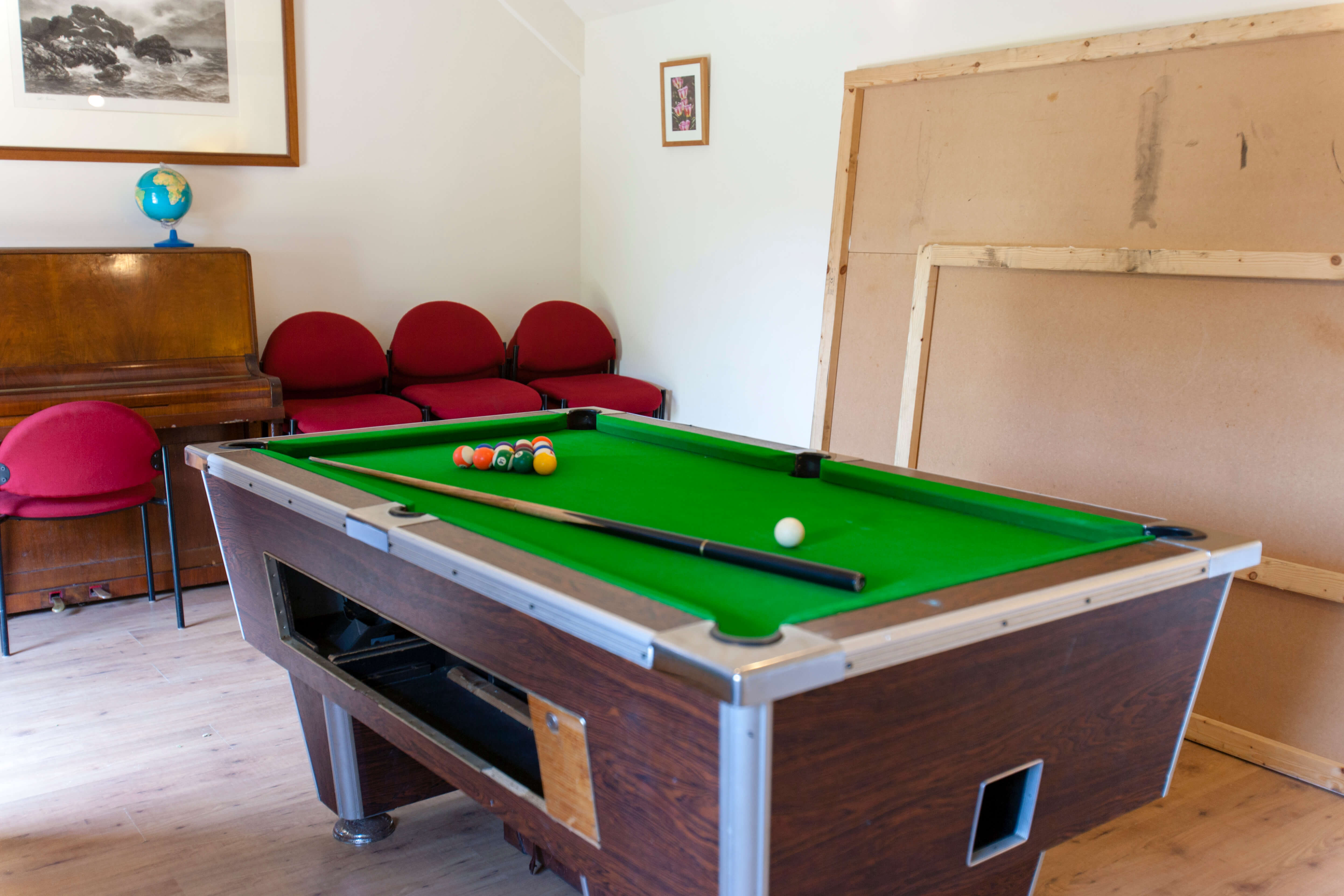 Old Sawmill - games room pool table