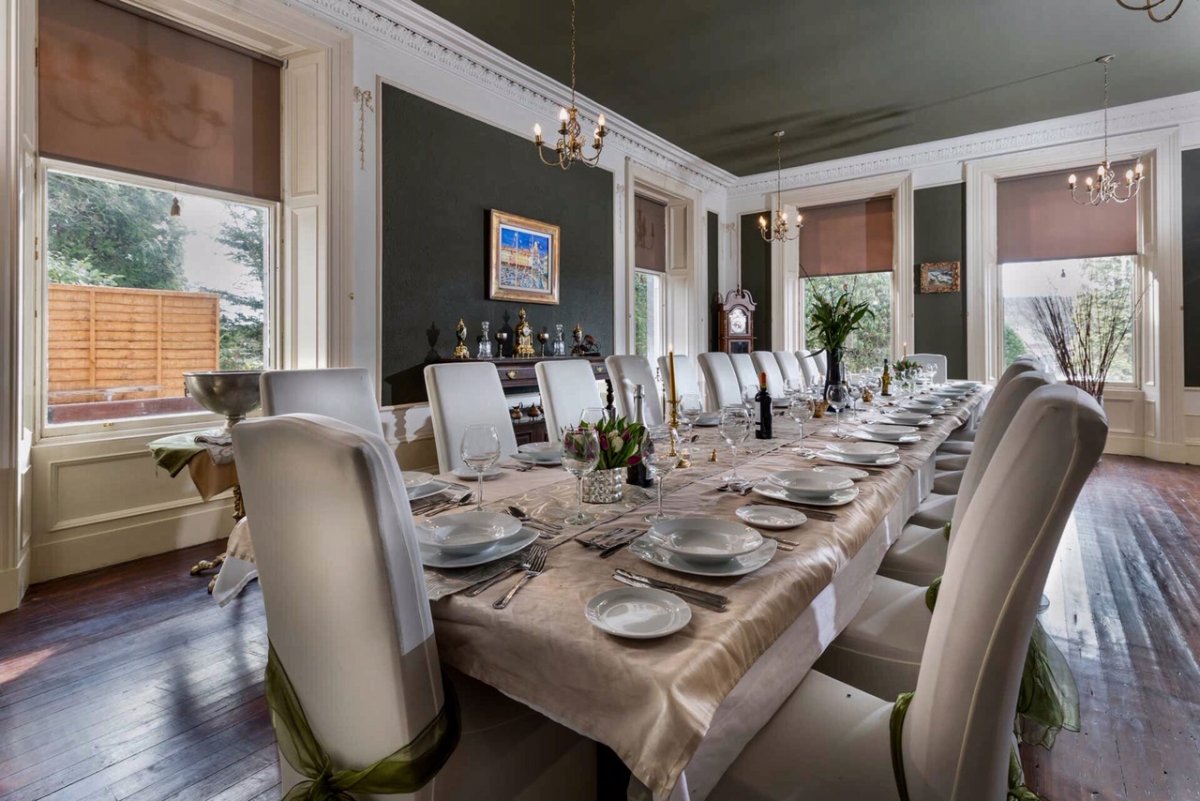 Spacious dining room for up to 24 at The Gatsby
