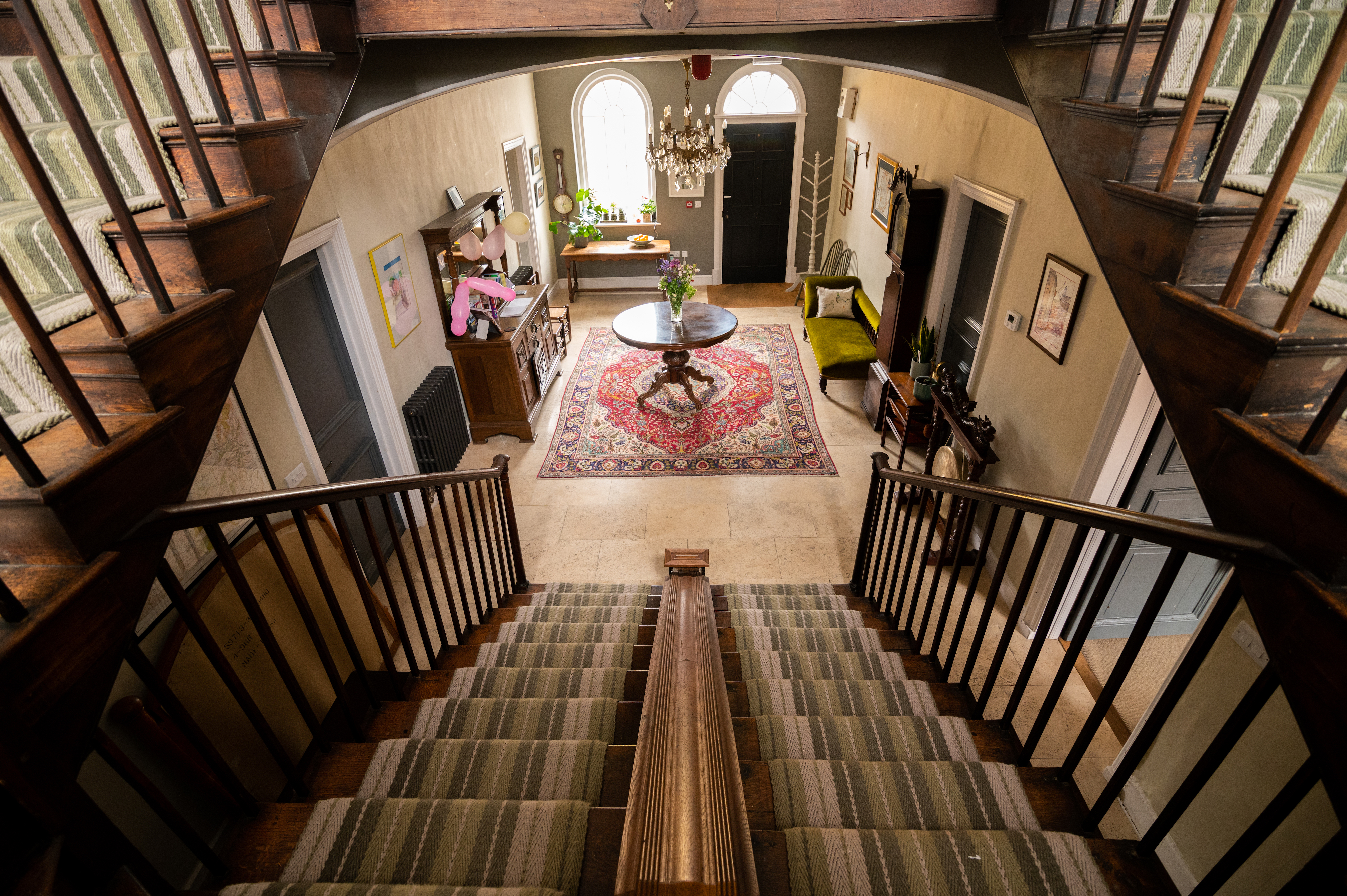 Bank House Shropshire – stunning Georgian staircase with double tread