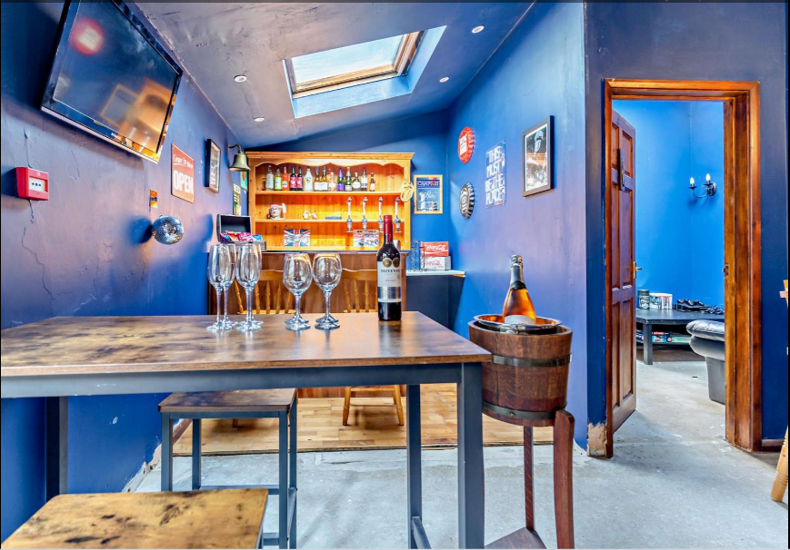 Debenham Lodge - quirky colourful interiors