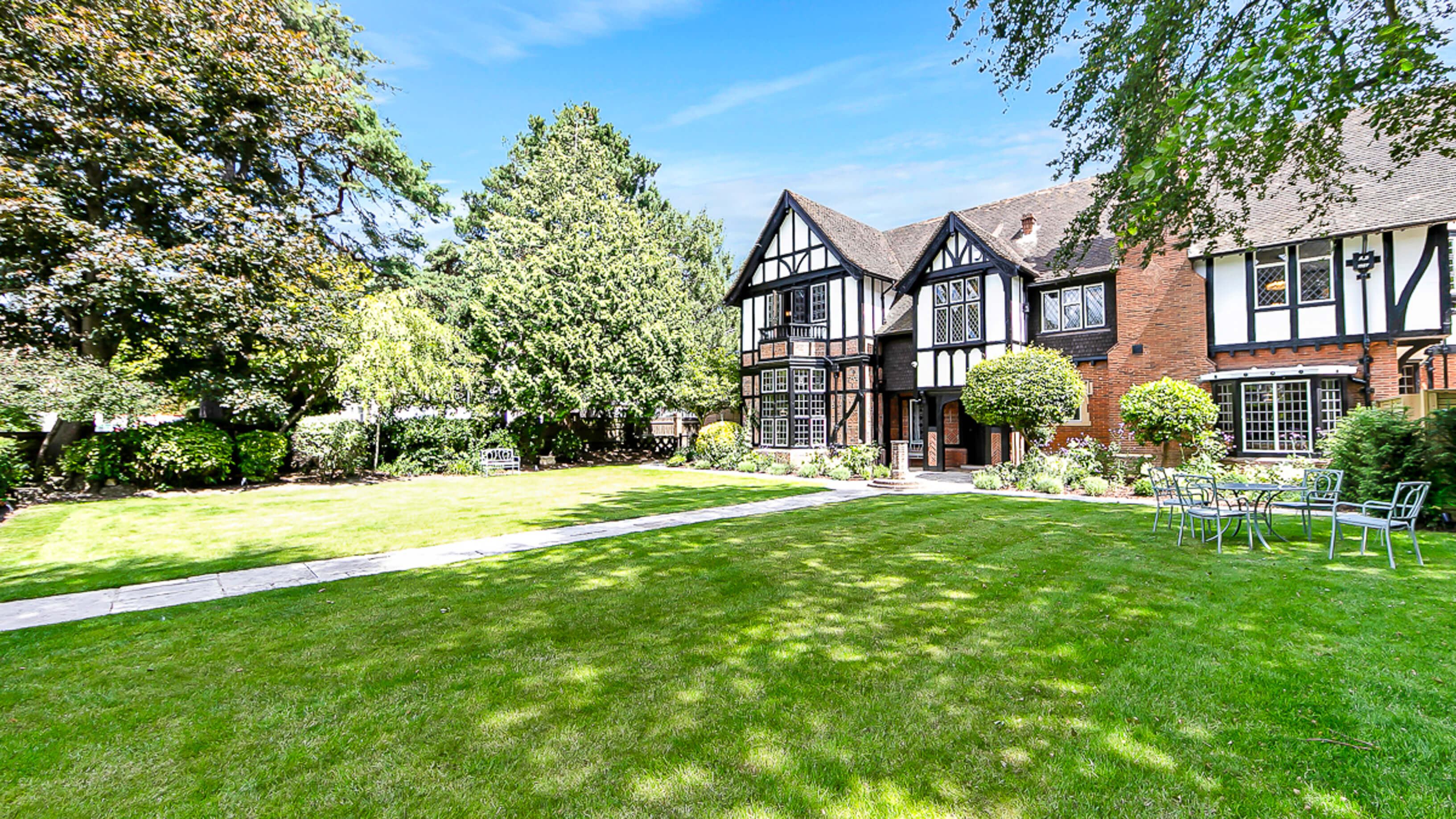 Tudor Grange – Tudor style house set in beautiful gardens