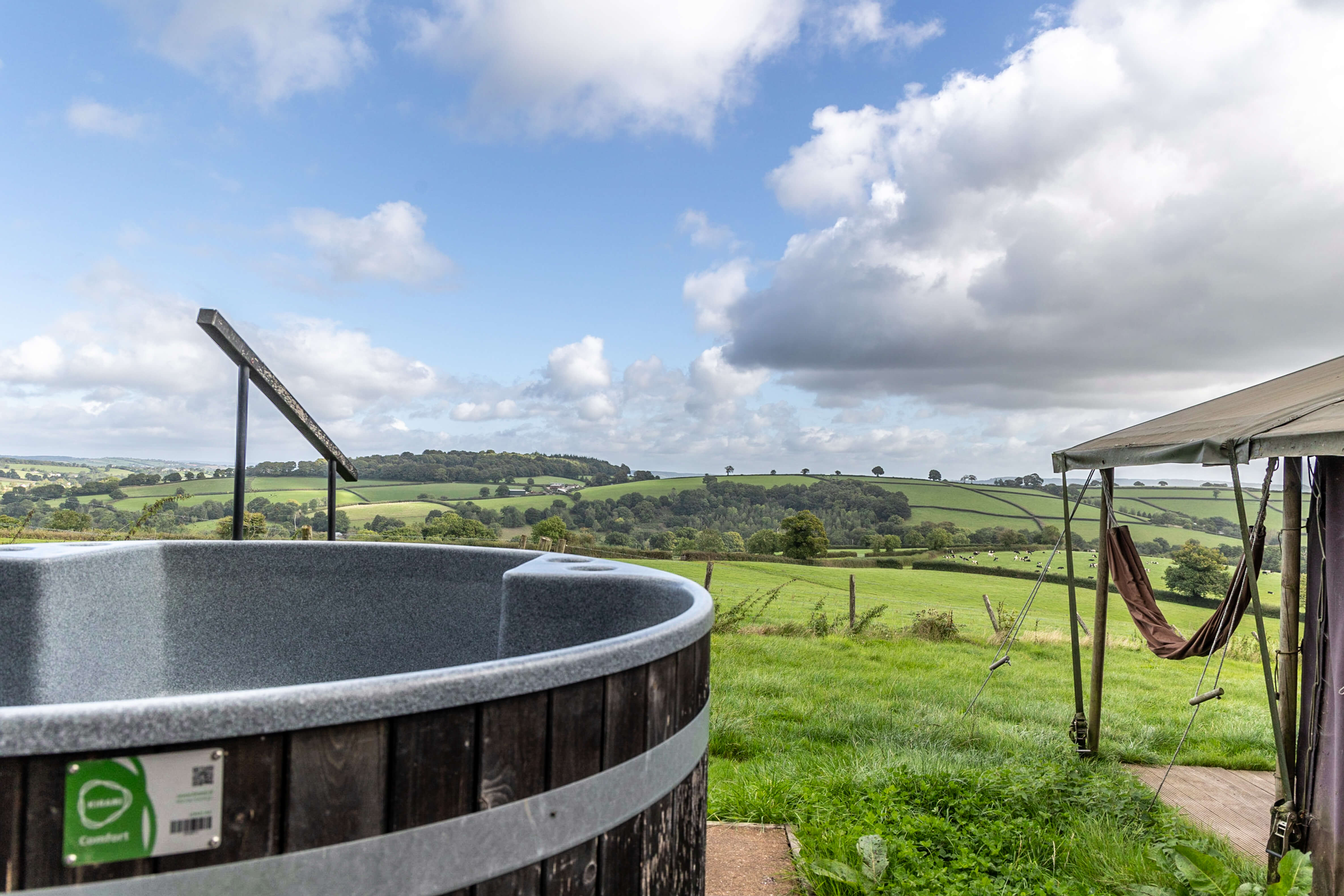 Billingsmoor Farm - hire one of two hot tubs