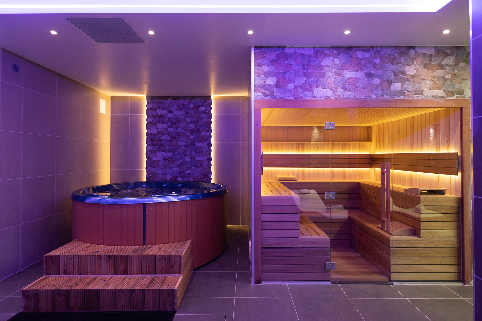 Brooji Hous - spa facilities