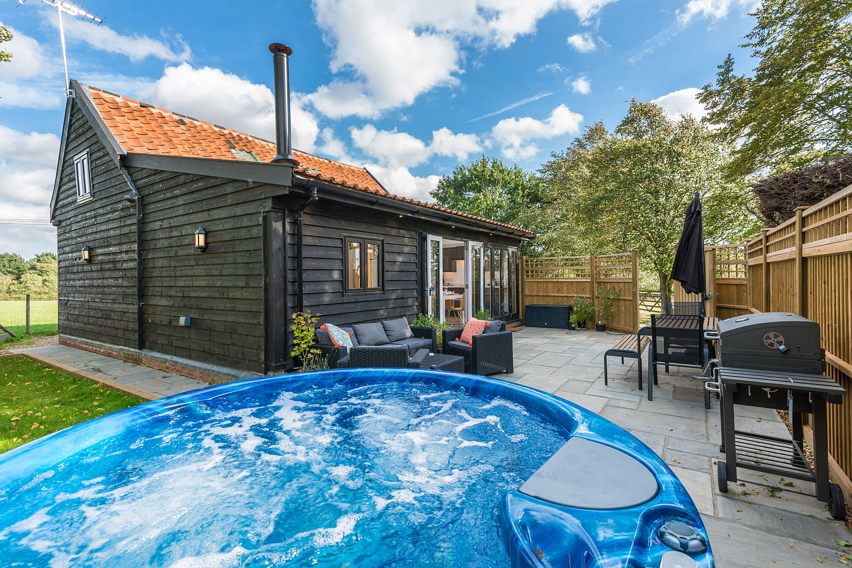 Bucks Farm - the Hayloft sleeping 4 has a private hot tub