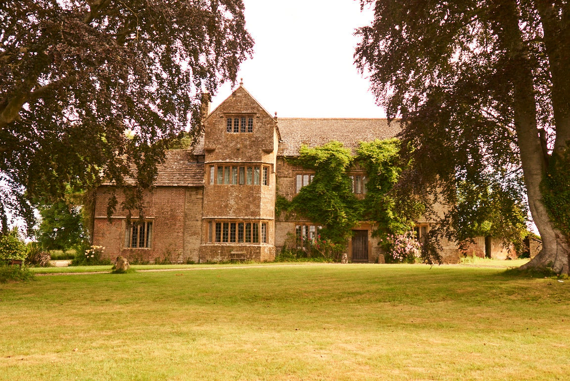 Primrose Manor - in 17 acres of gardens and grounds