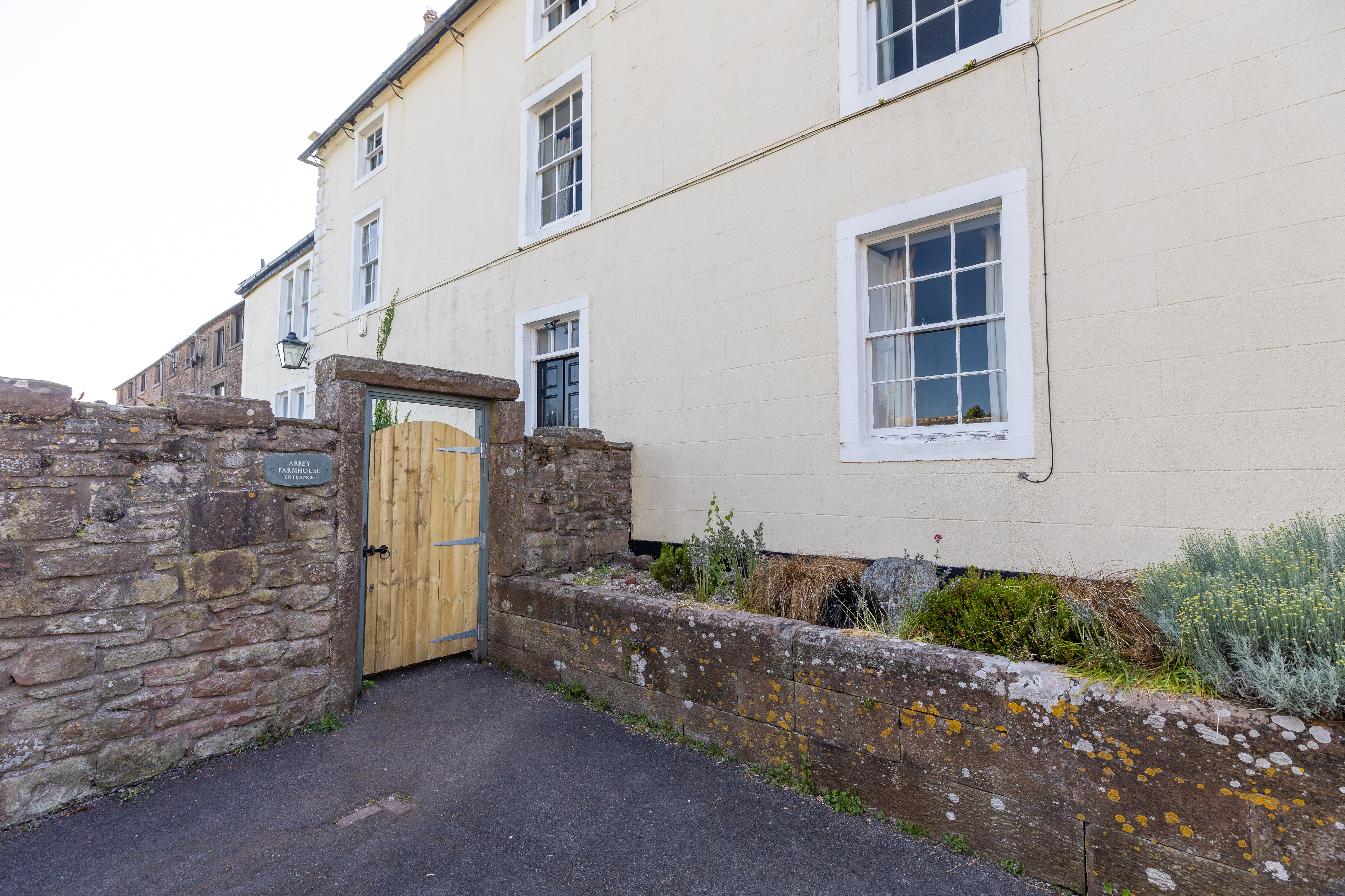 Abbey Farmhouse - exterior access