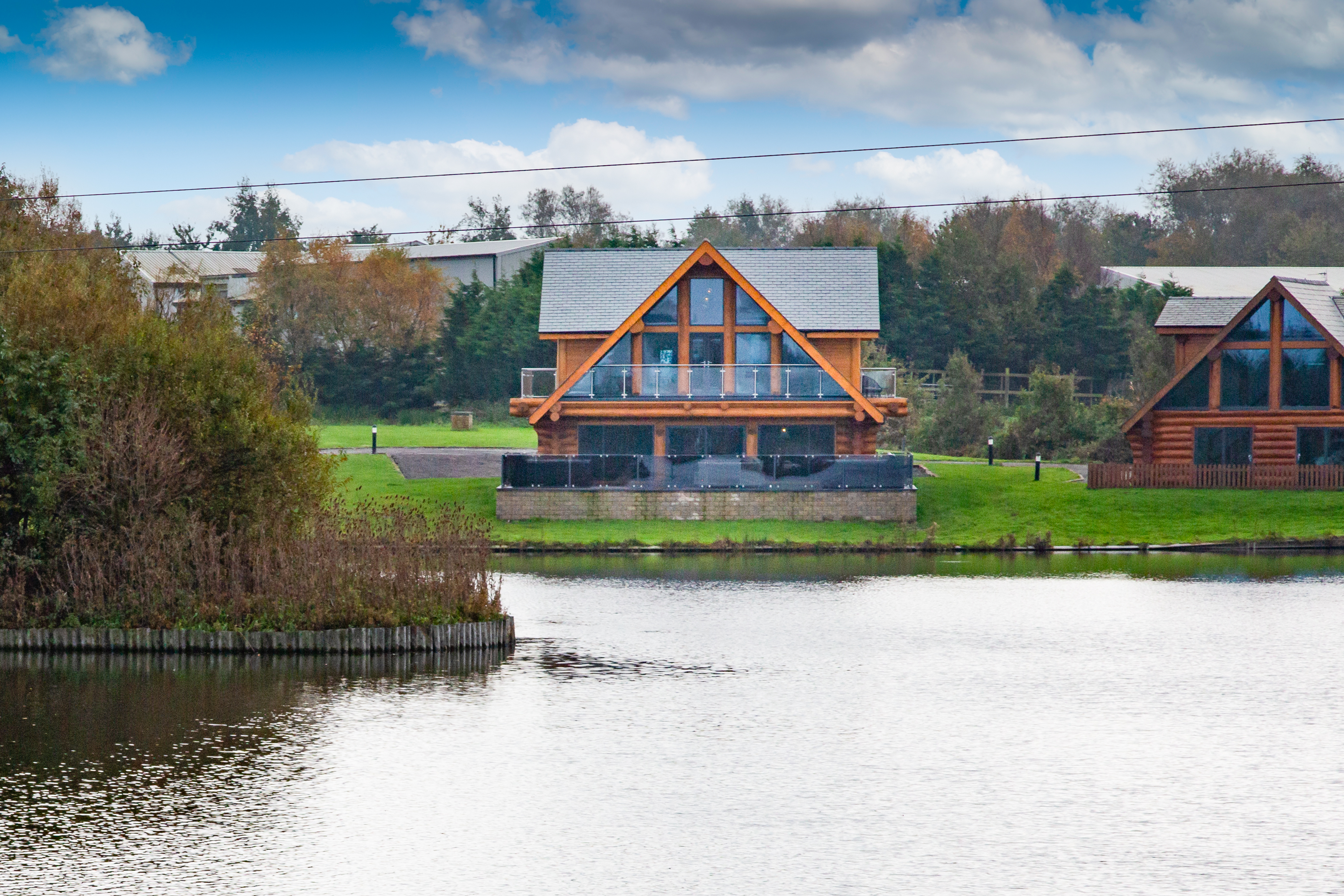 Greywolfe Log Cabin - waterfront location