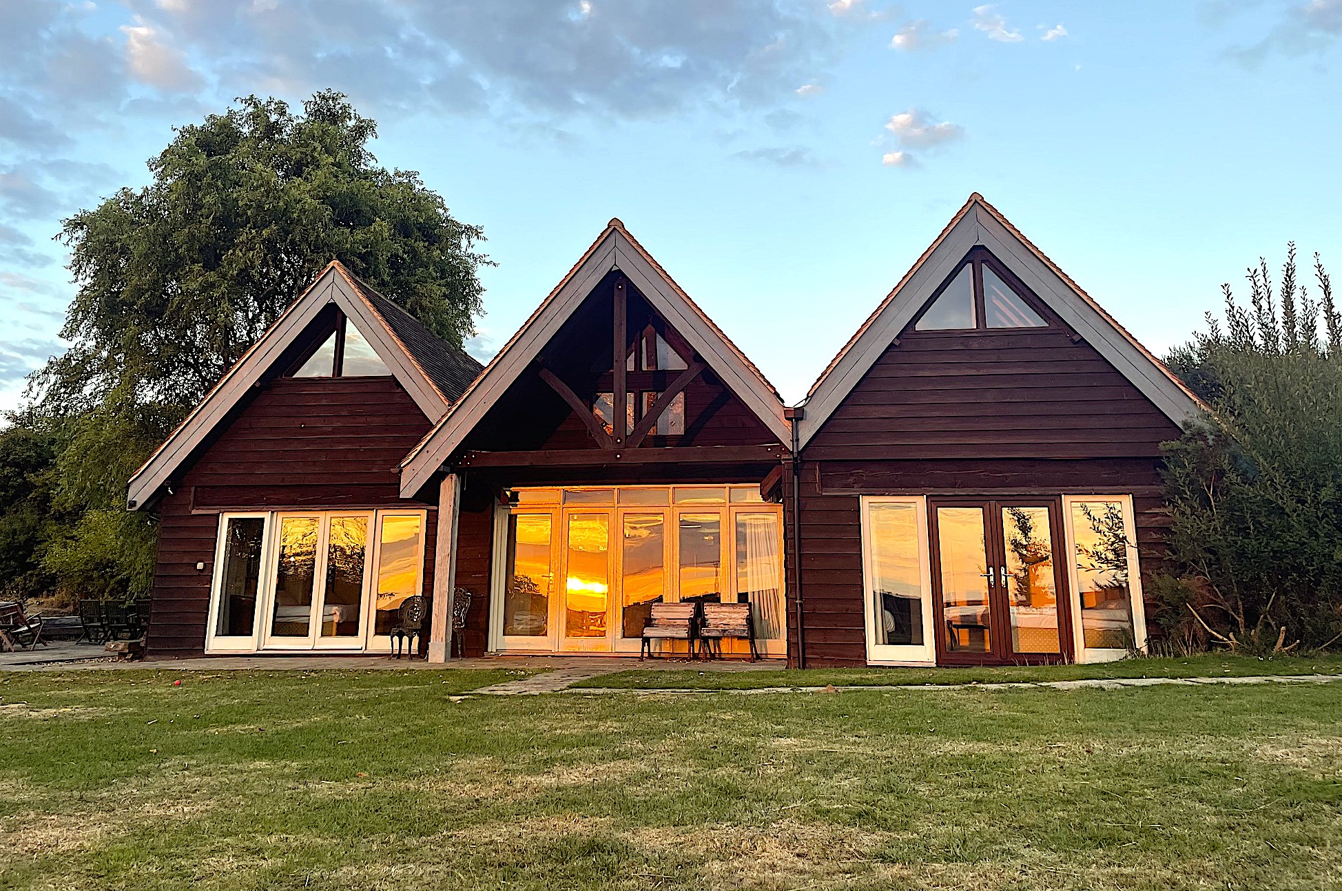 House on the Brooks - from the outside at sundown