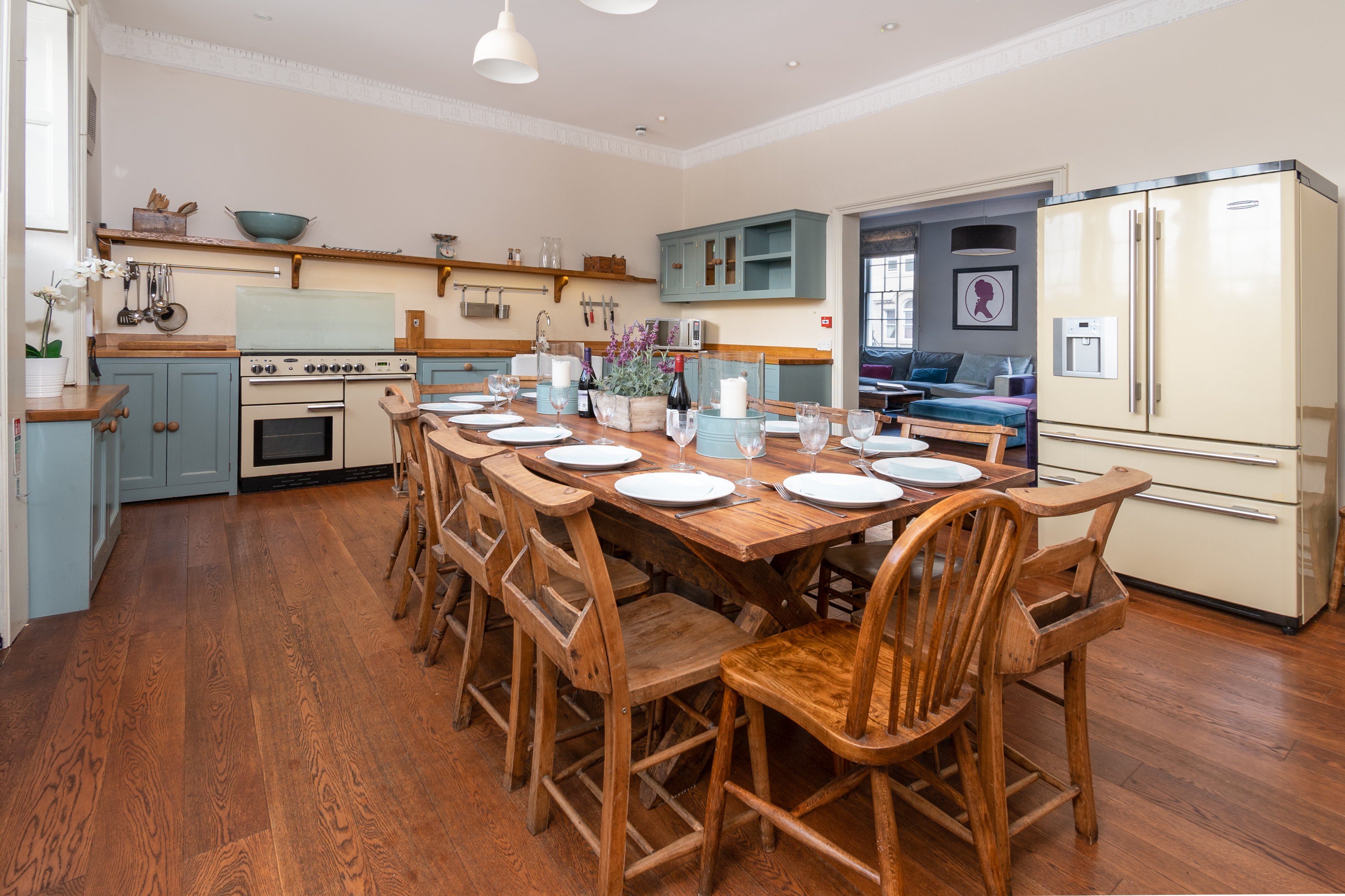 Bath Townhouse 22 - first floor kitchen with dining table seating 14