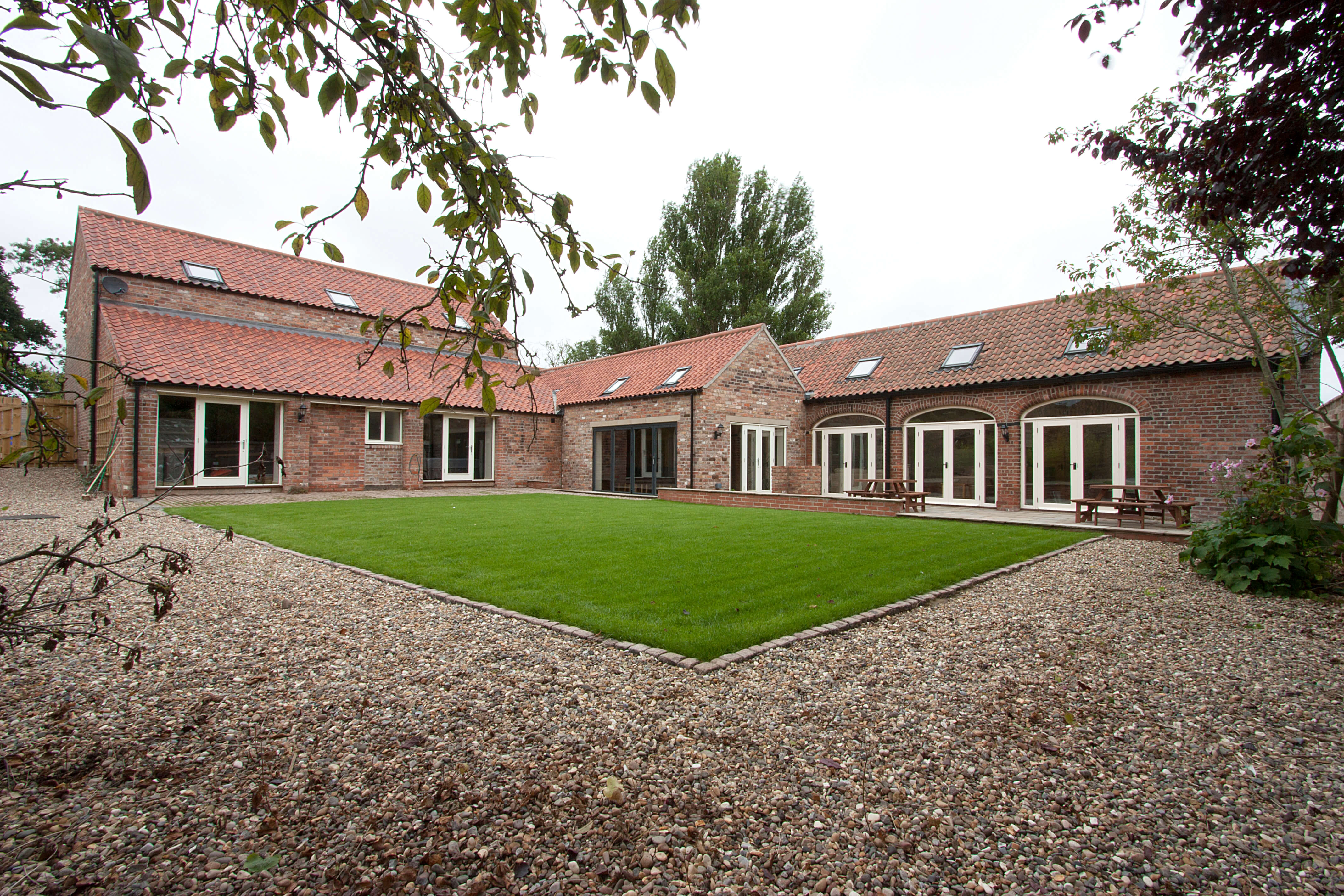 Foldyard House - courtyard