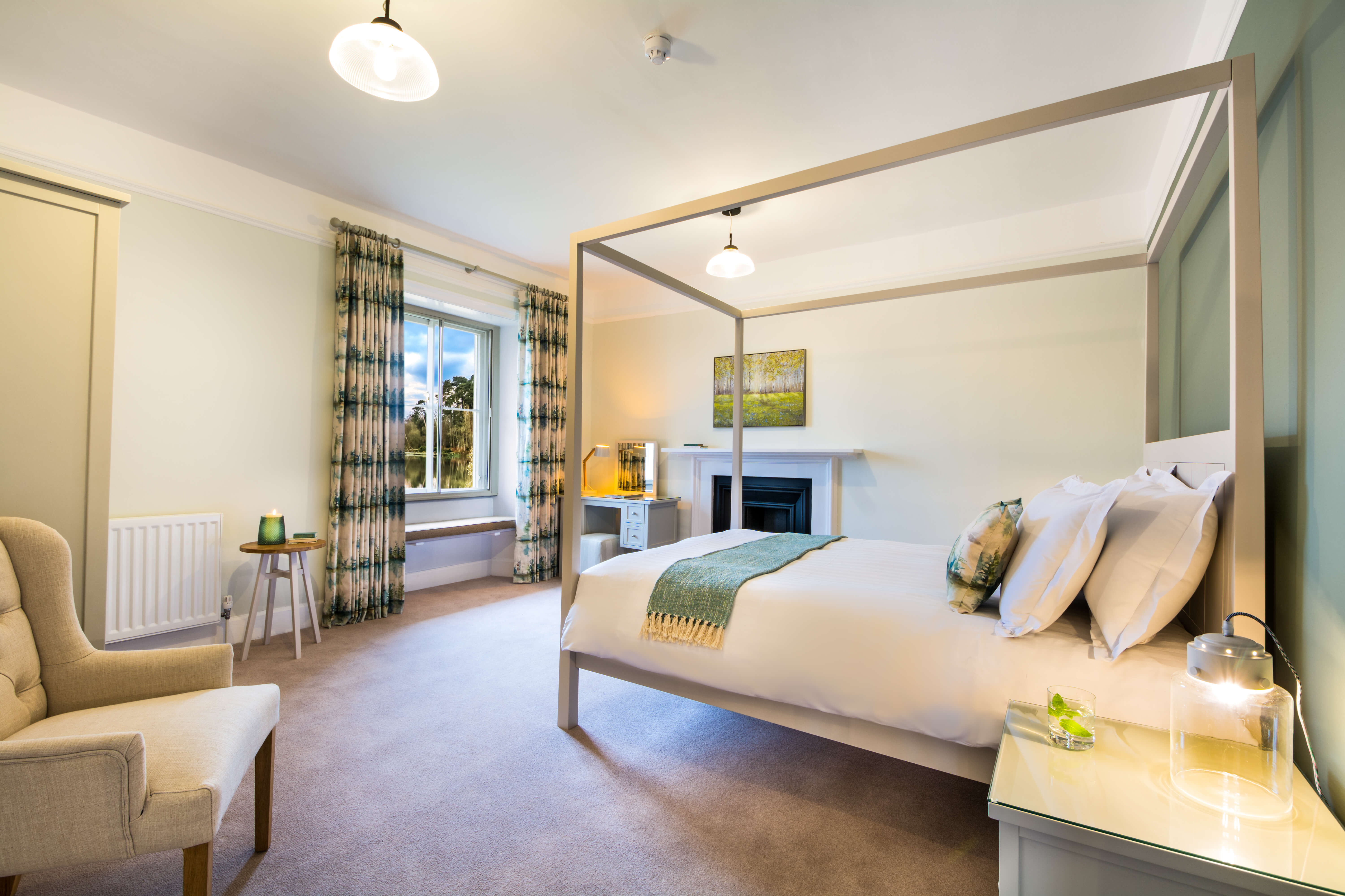 Rothley Lakehouse Dog friendly holiday house, Northumberland