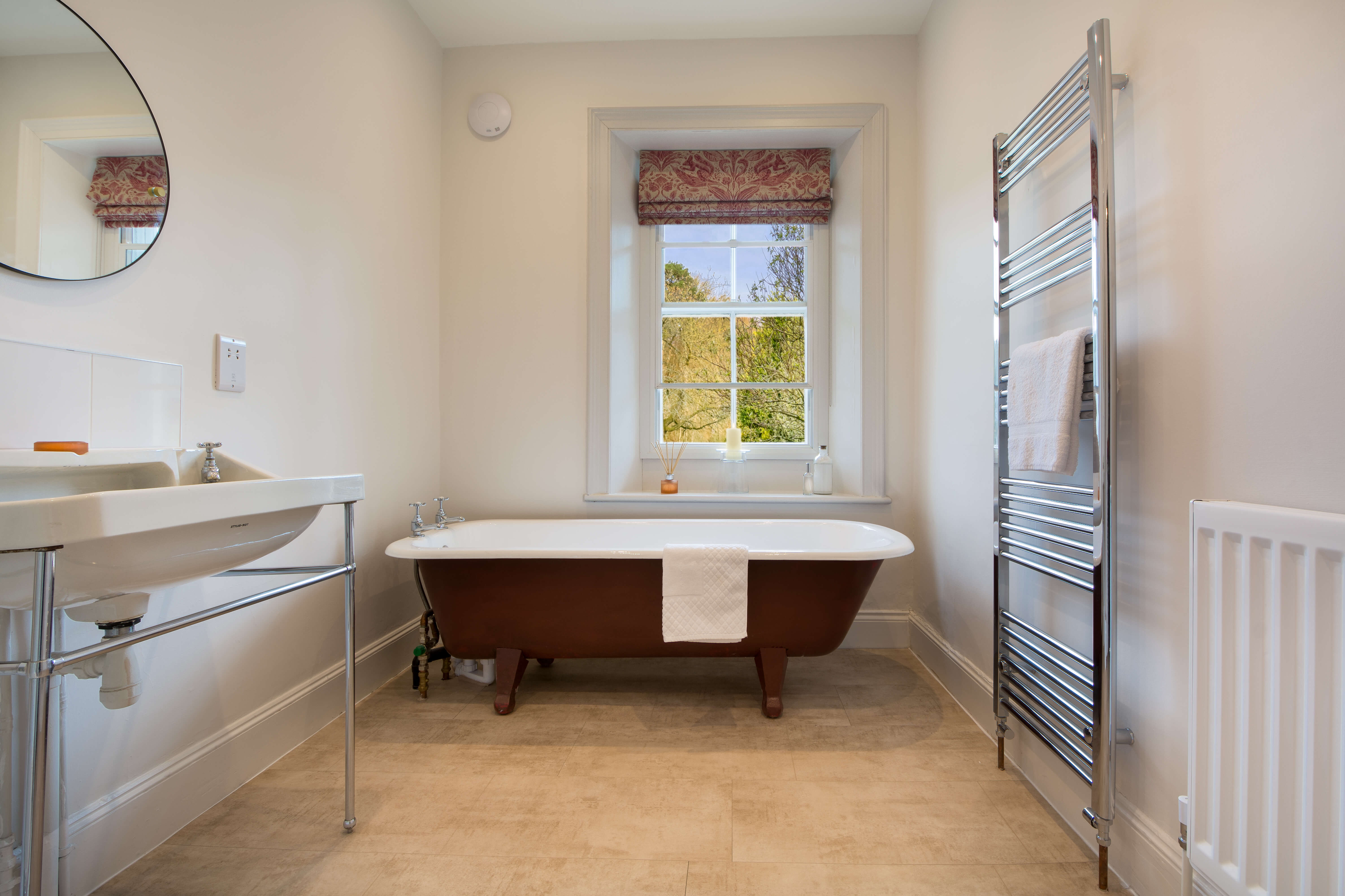 Rothley Lakehouse Dog friendly holiday house, Northumberland