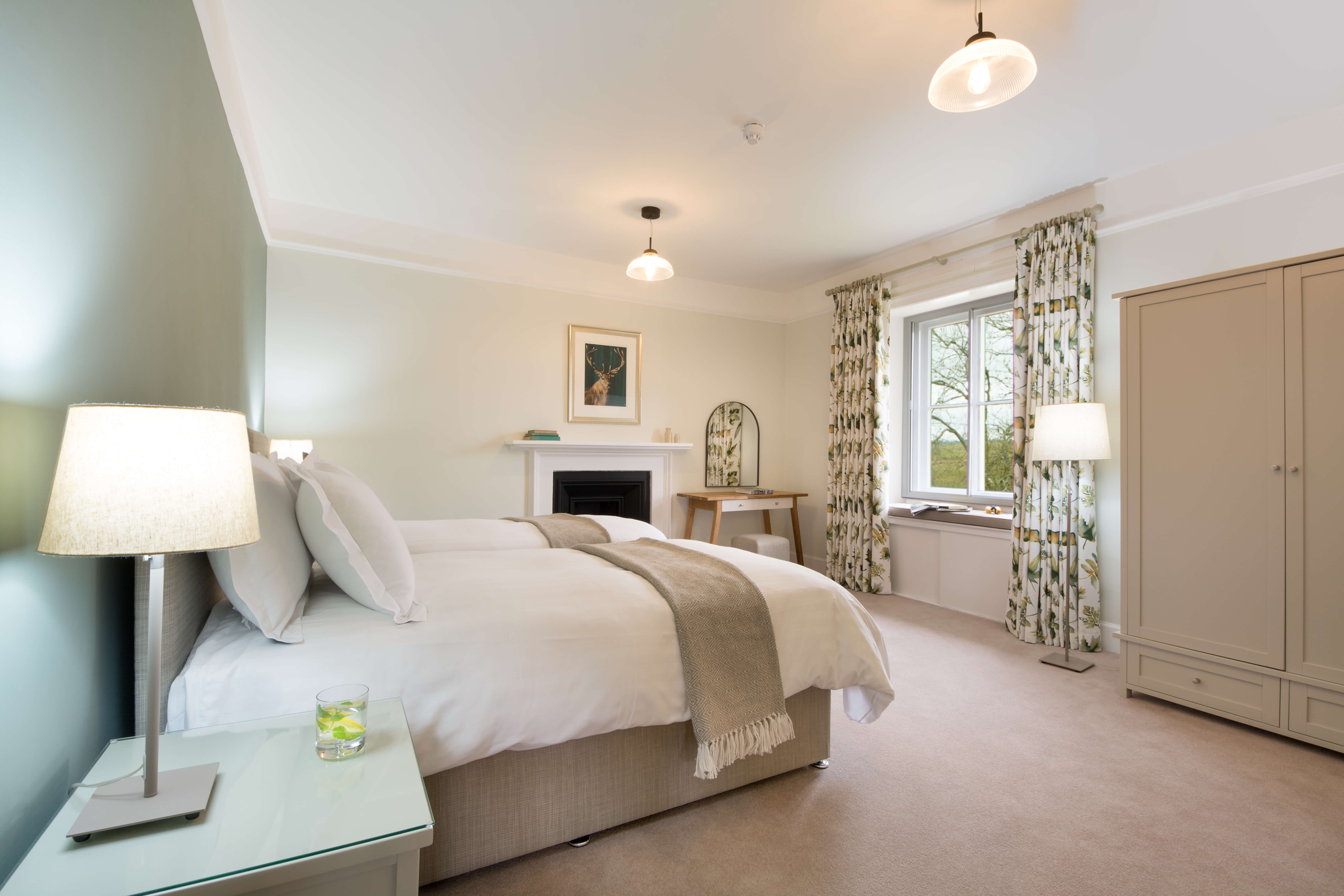 Rothley Lakehouse Dog friendly holiday house, Northumberland