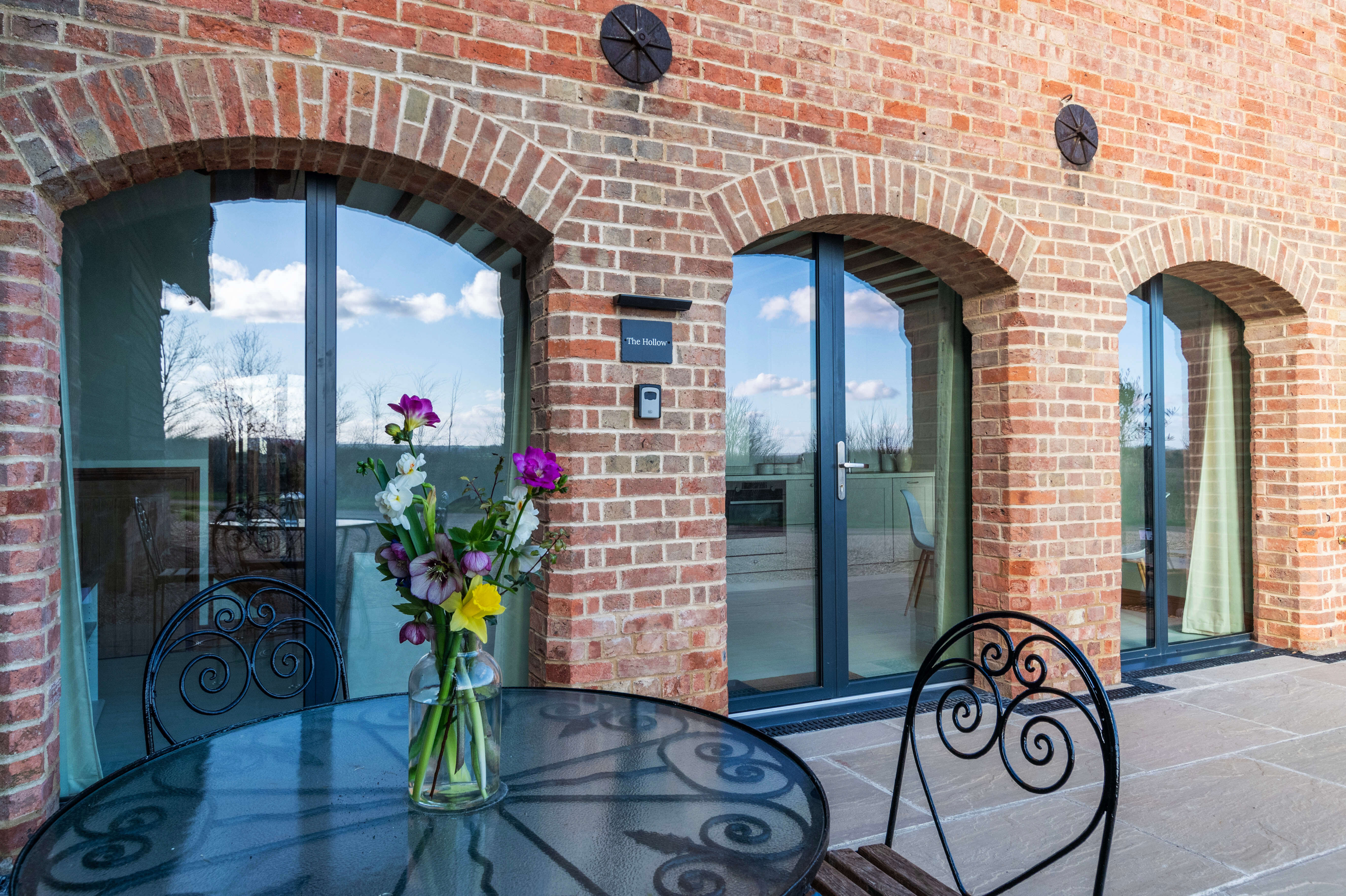 The Linhay - The Hollow French doors to the patio