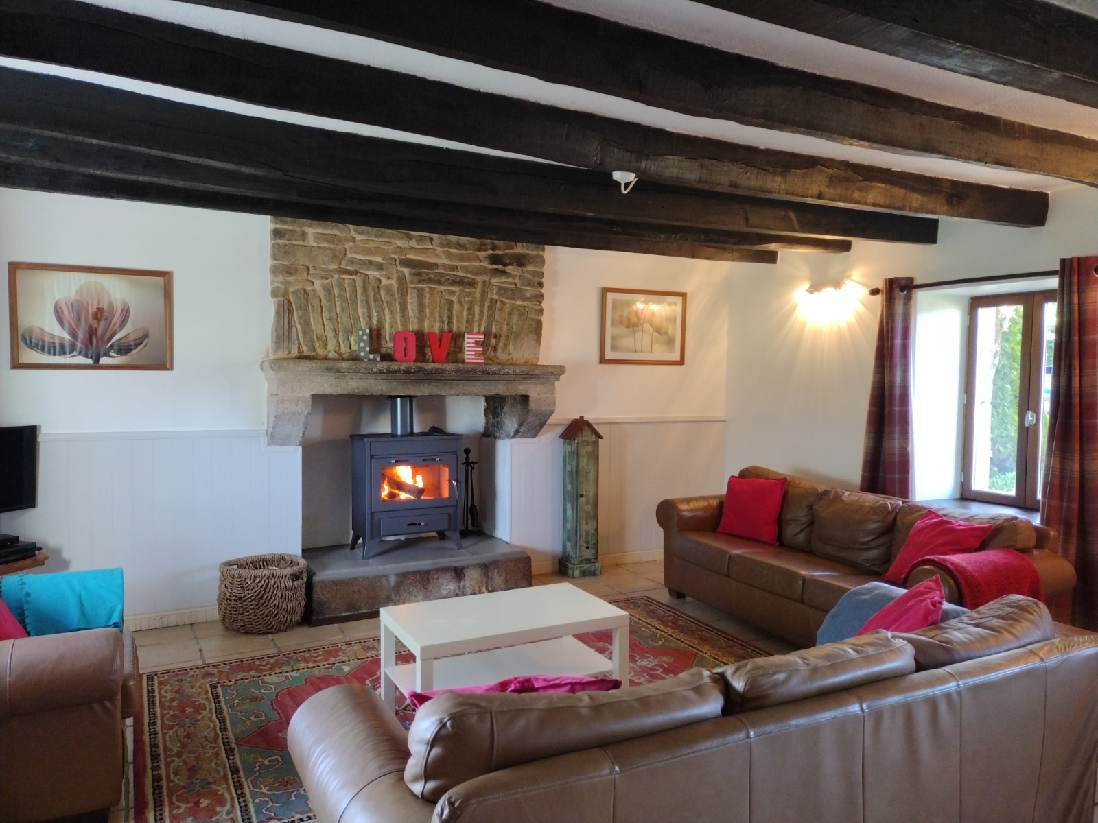 La Metairie and Cottages - Gite 1 lounge with woodburner