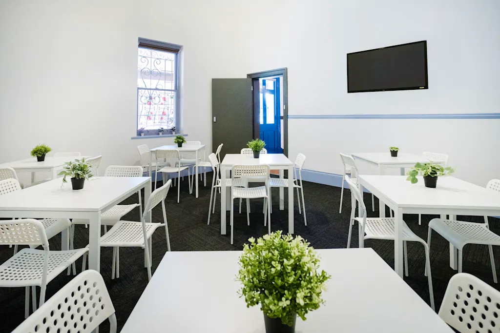 Base Camp Hostel - dining tables