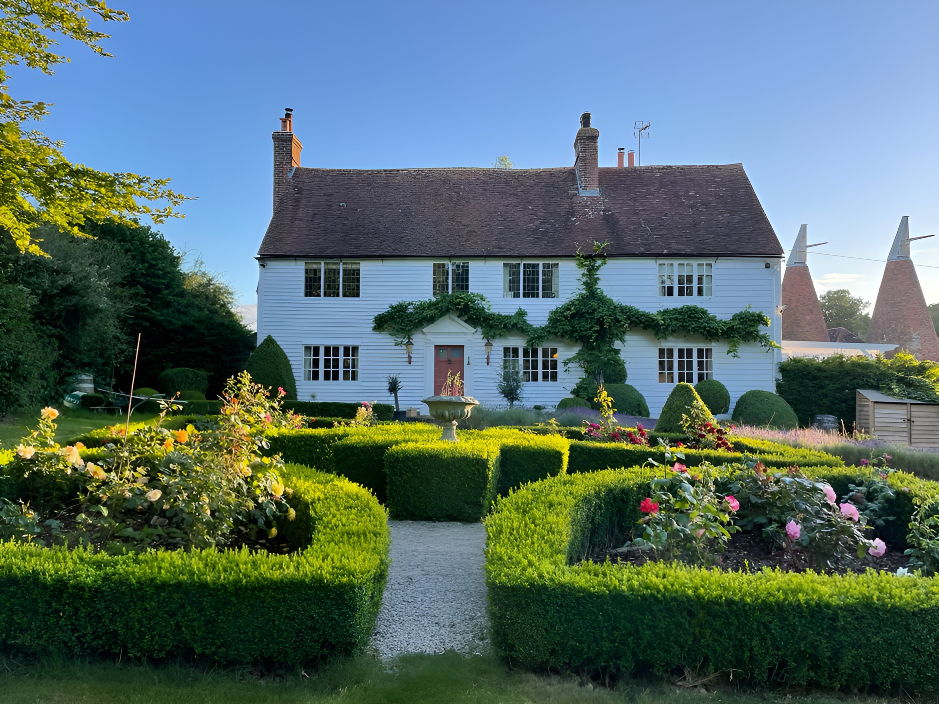 Tanhouse - stunning 18th century weatherboard house