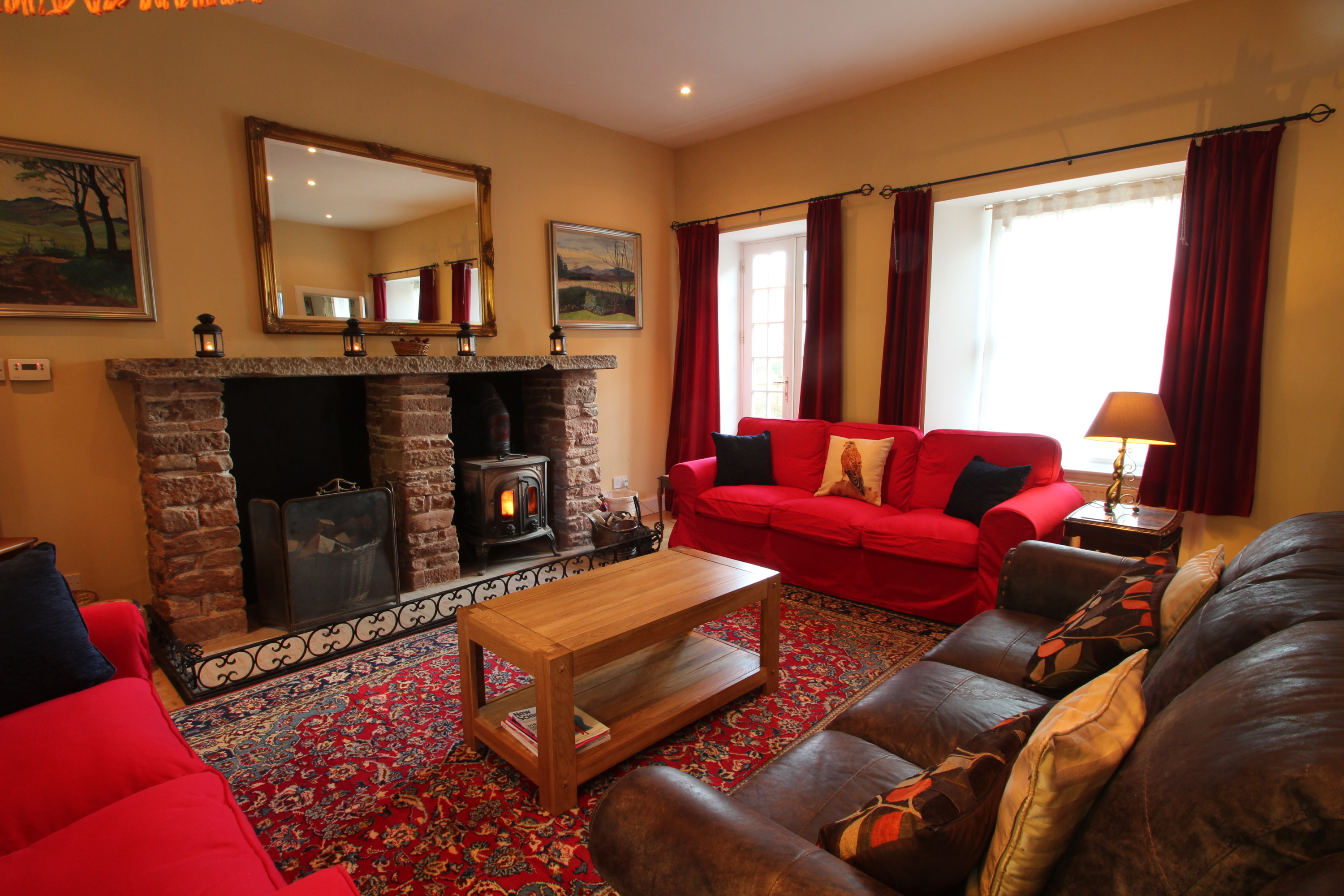 Kinblethmont Chauffeurs Cottage and Studio - cosy lounge