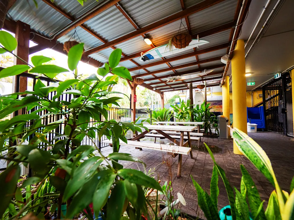 YHA Cape Byron - shaded dining area