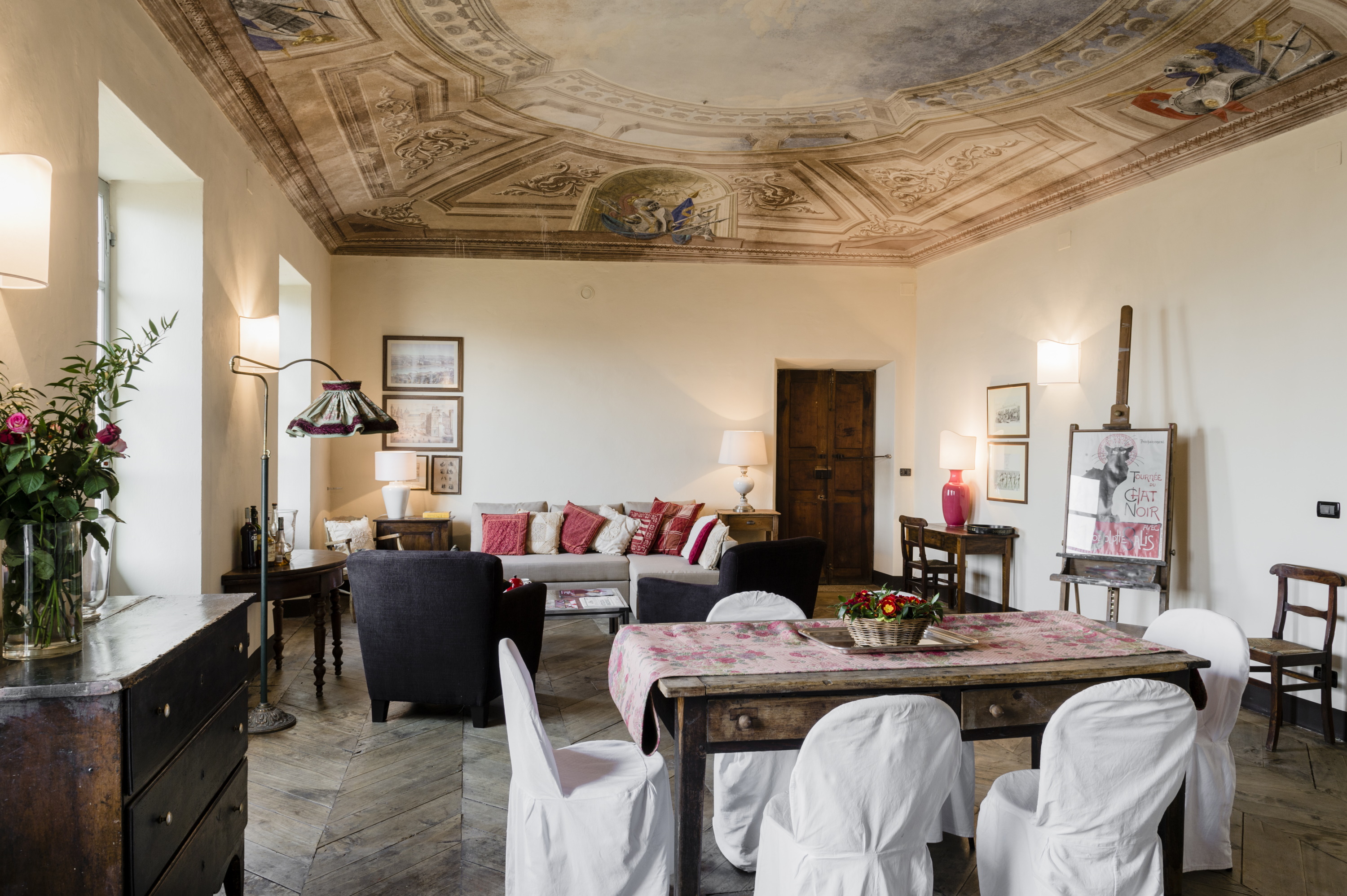 Castel Garrone - Confraternita lounge