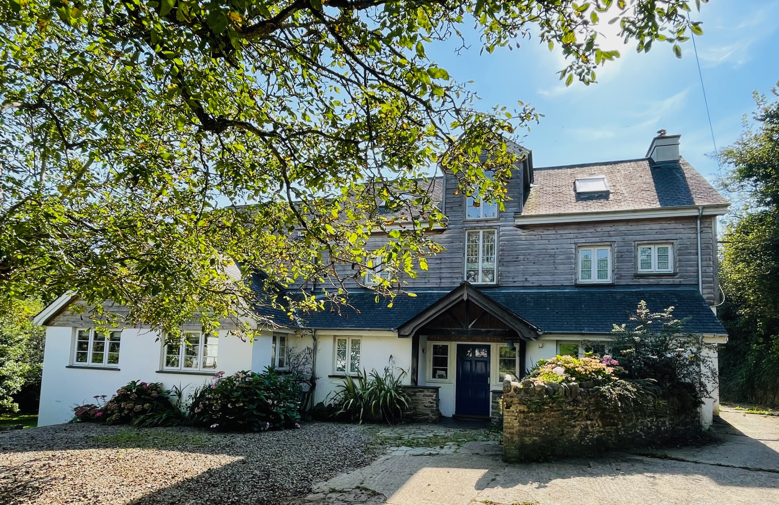 Crowborough - attractive external aspect