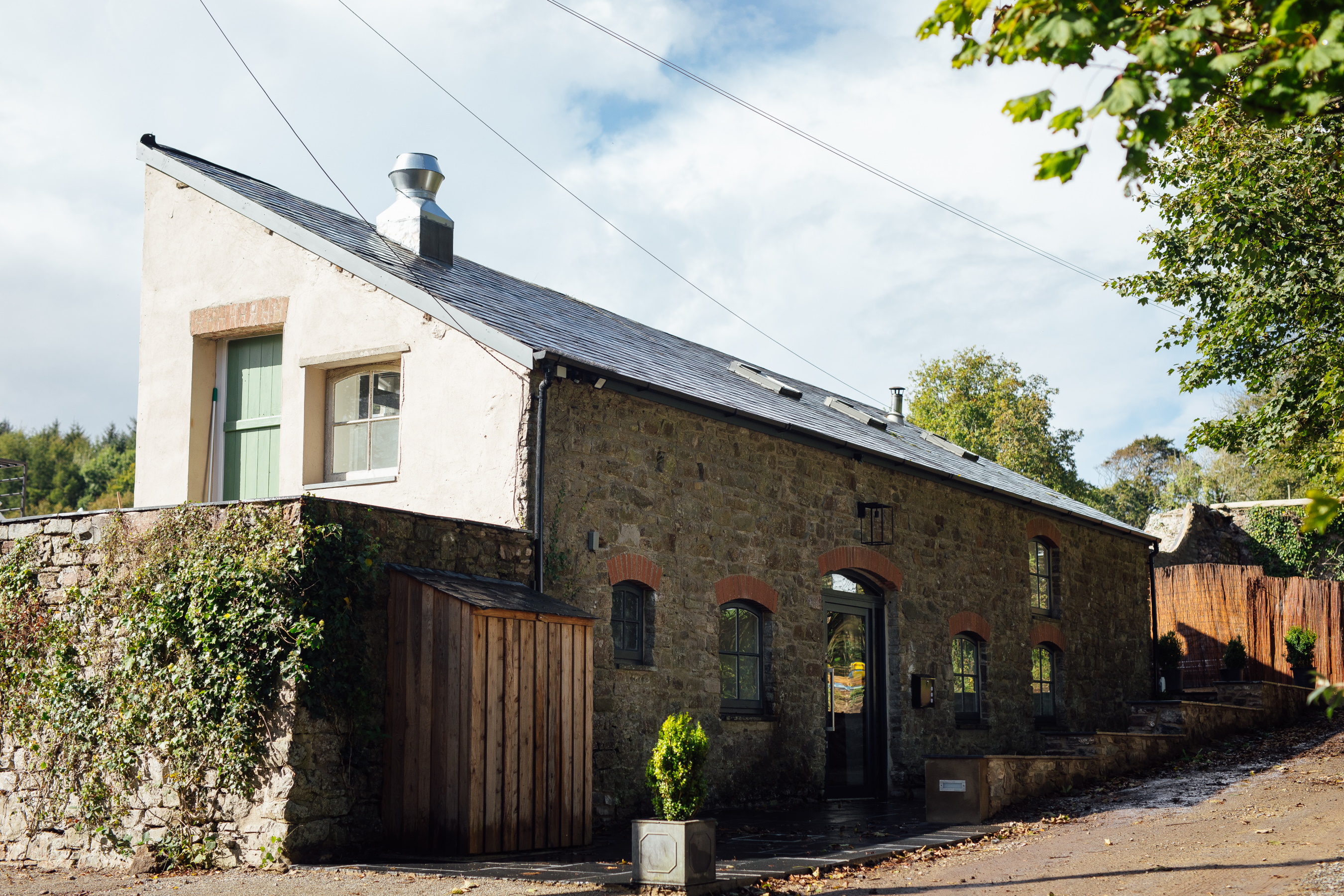 Tonic - The Little Retreat - restaurant external