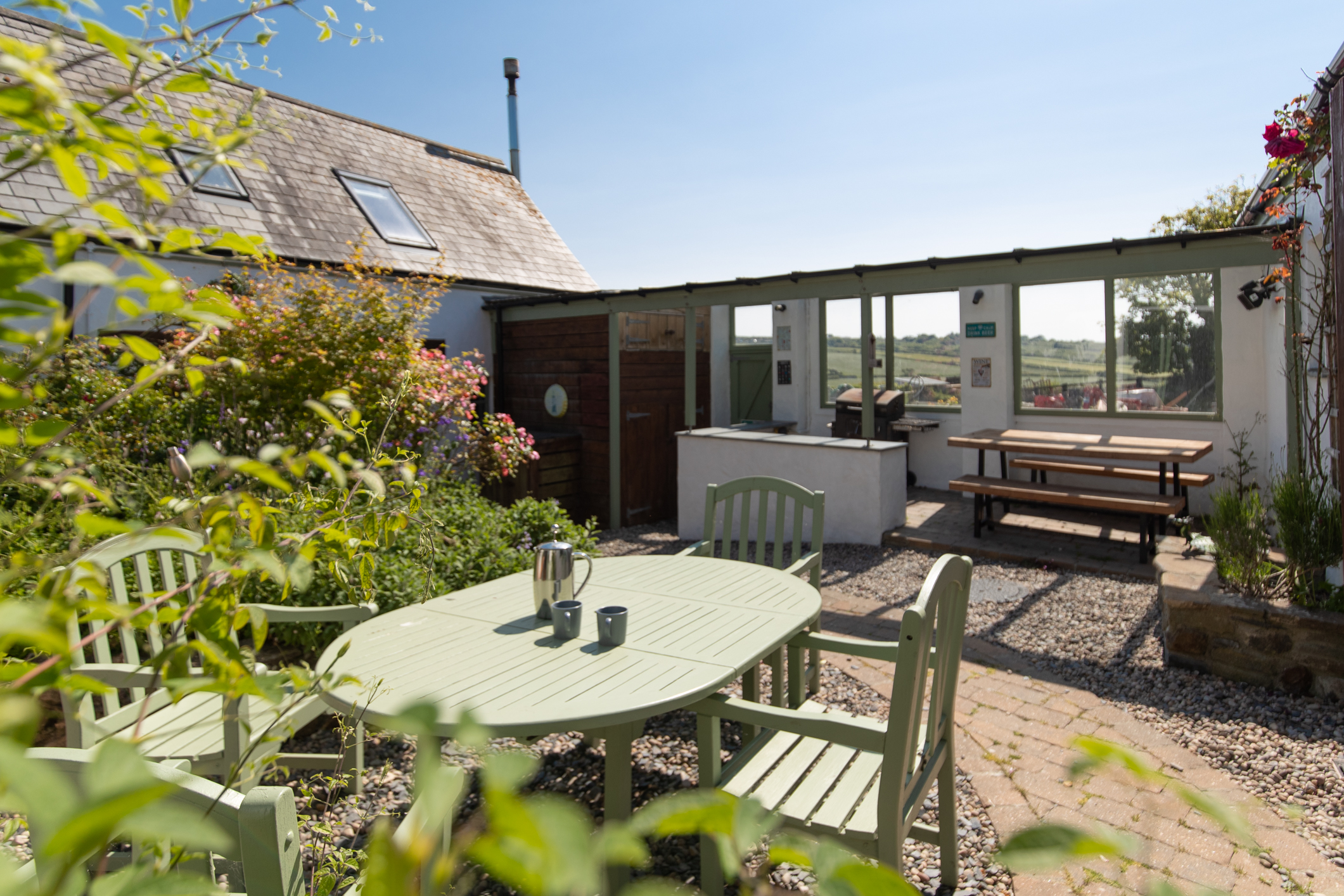 Park Court Barn - sociable and covered courtyard