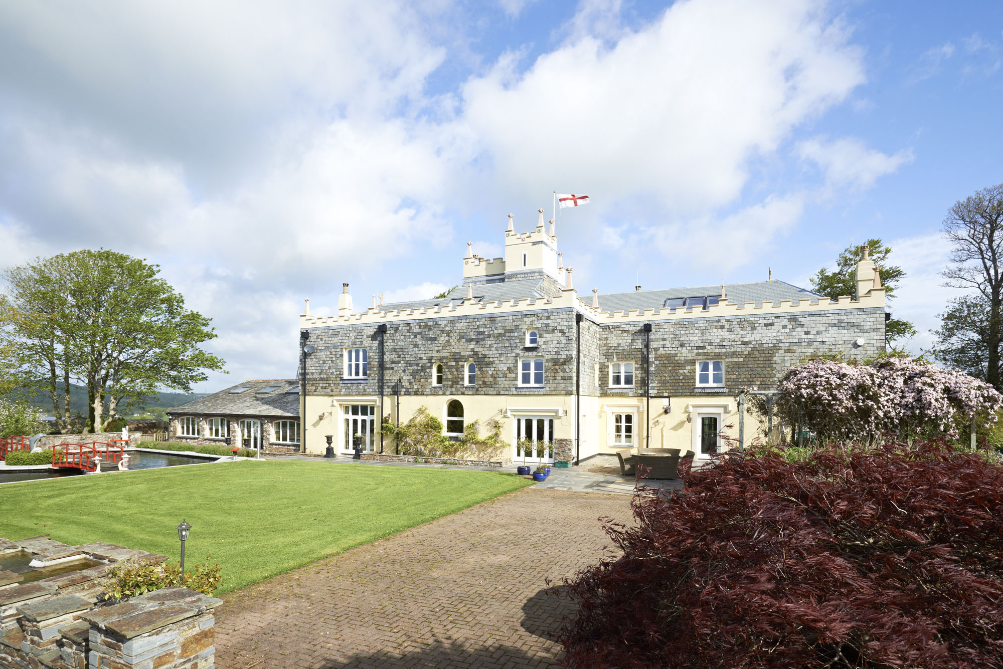 Ludbrook Manor - looking impressive in its 8 acres