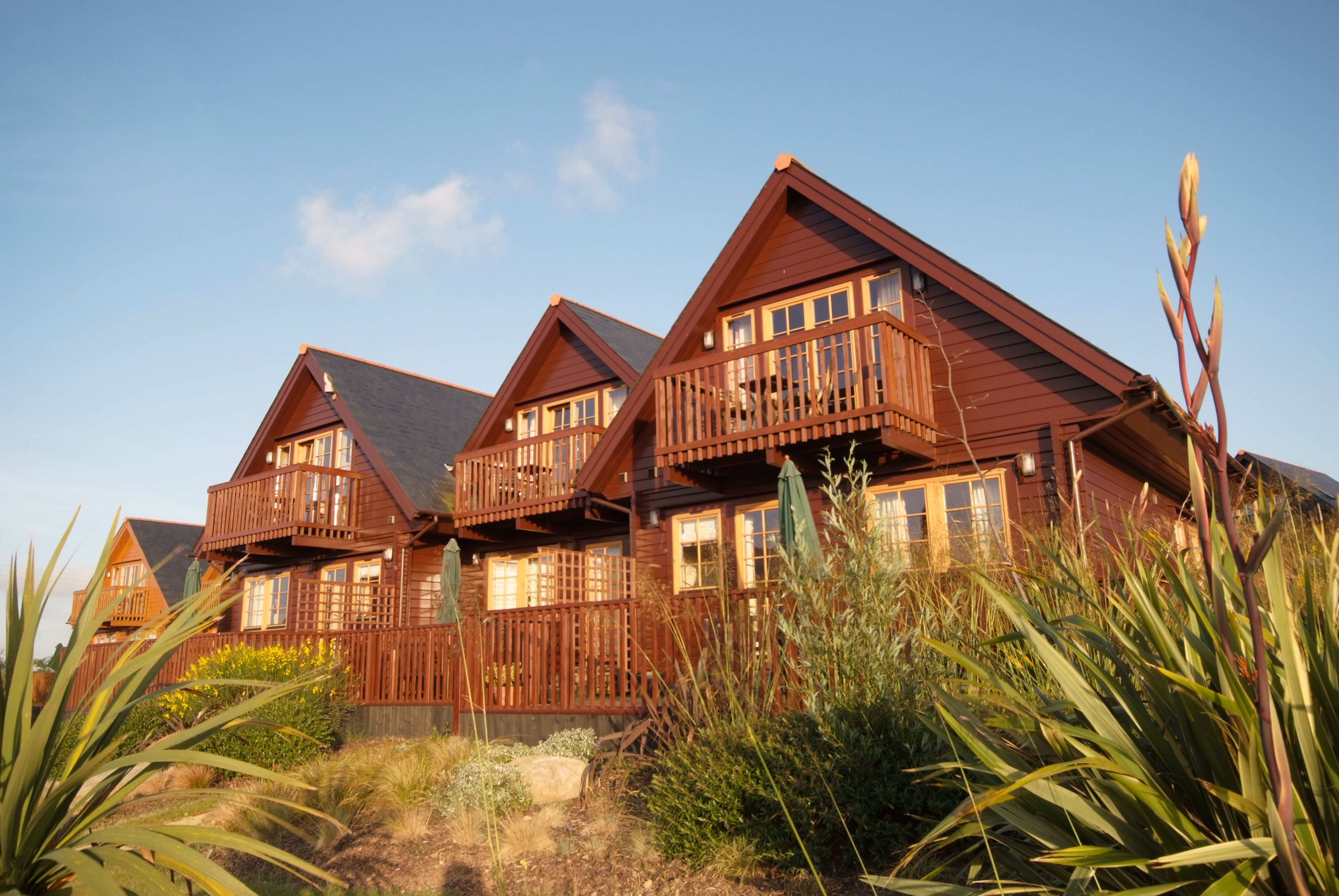 Gwel an Mor - stunning lodges with decks and balconies