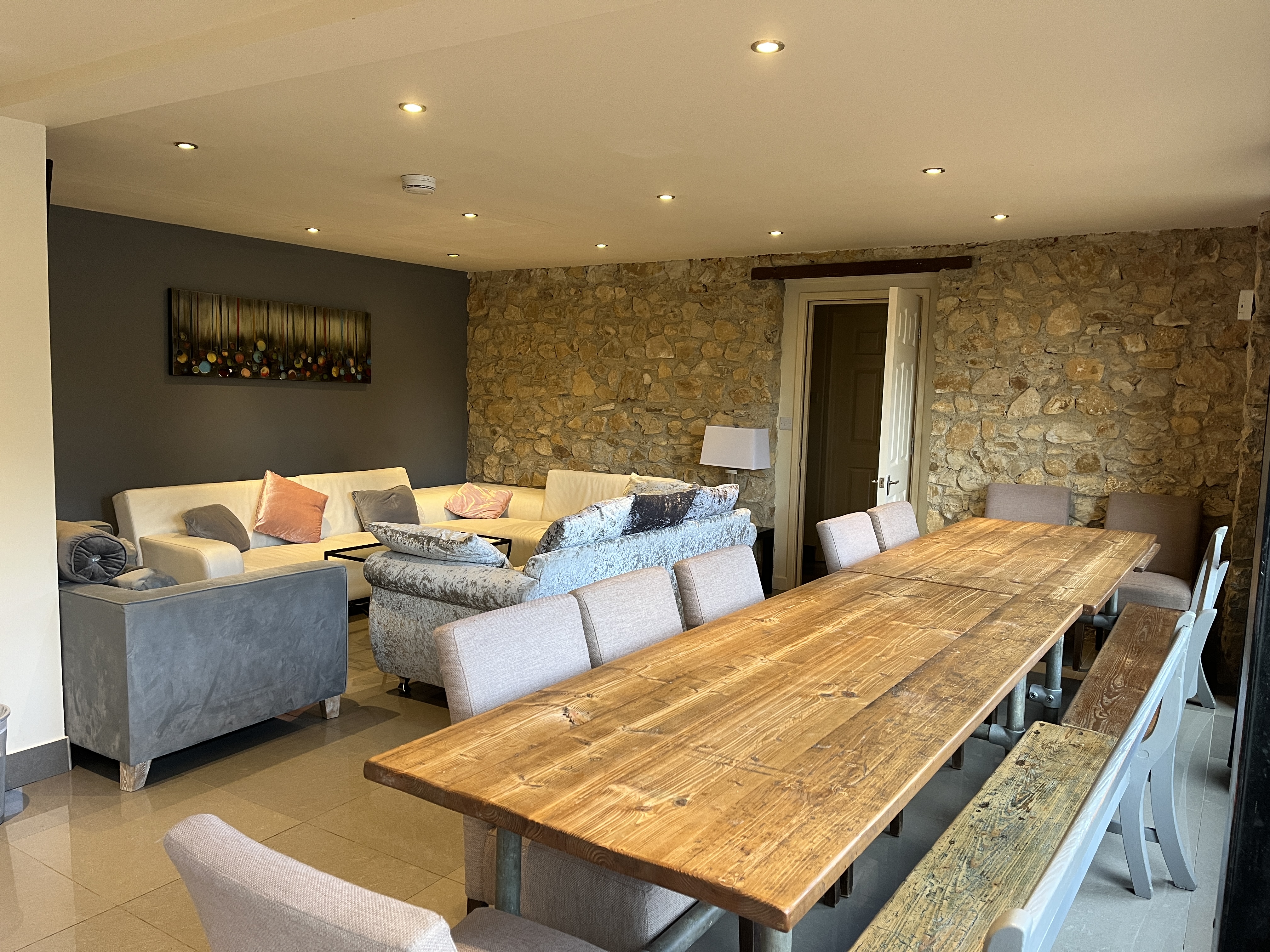The Wagon Shed - lounge diner with a table for 16