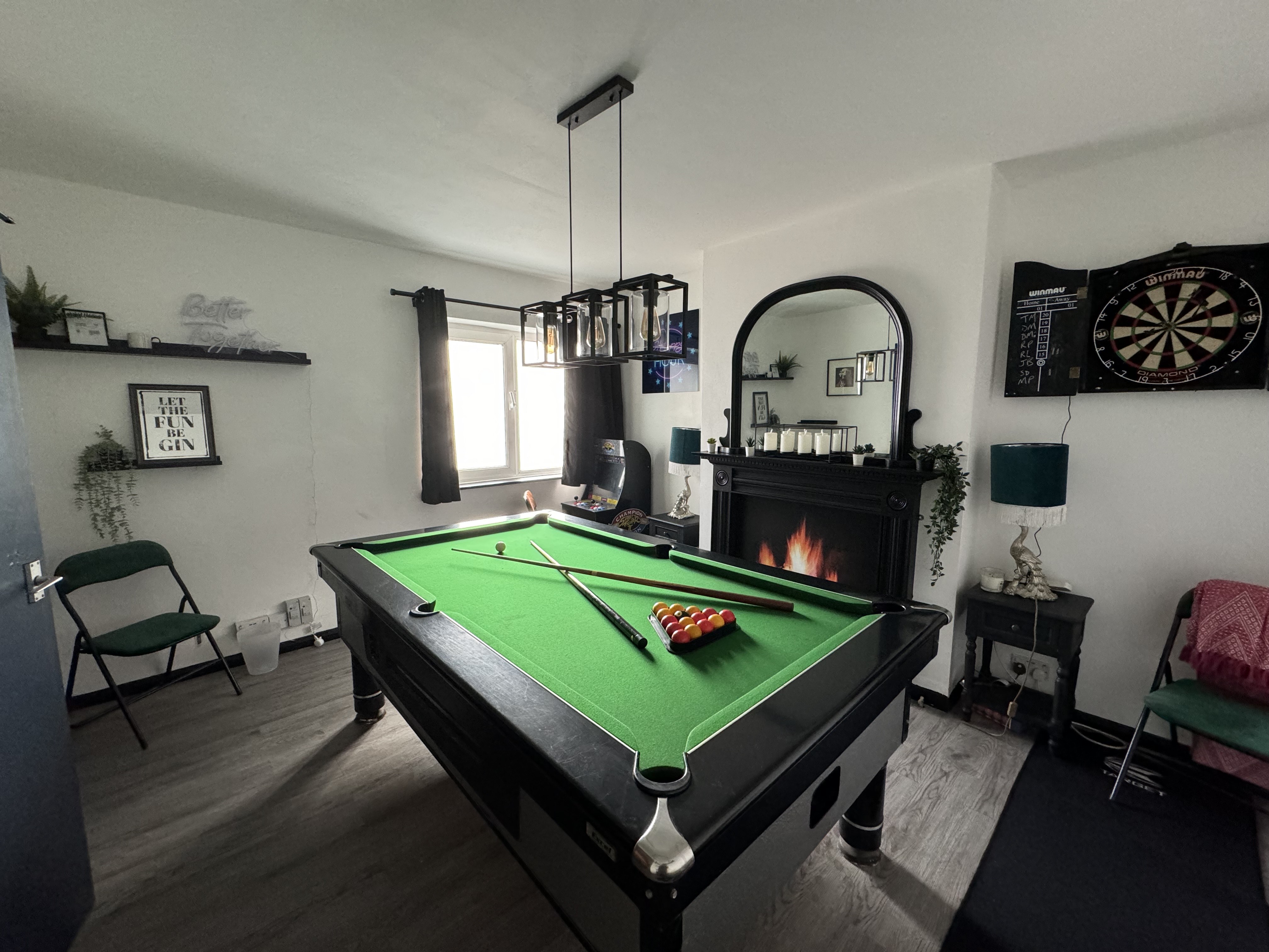 52 Neville Steet - pool and darts for fun friendly competition
