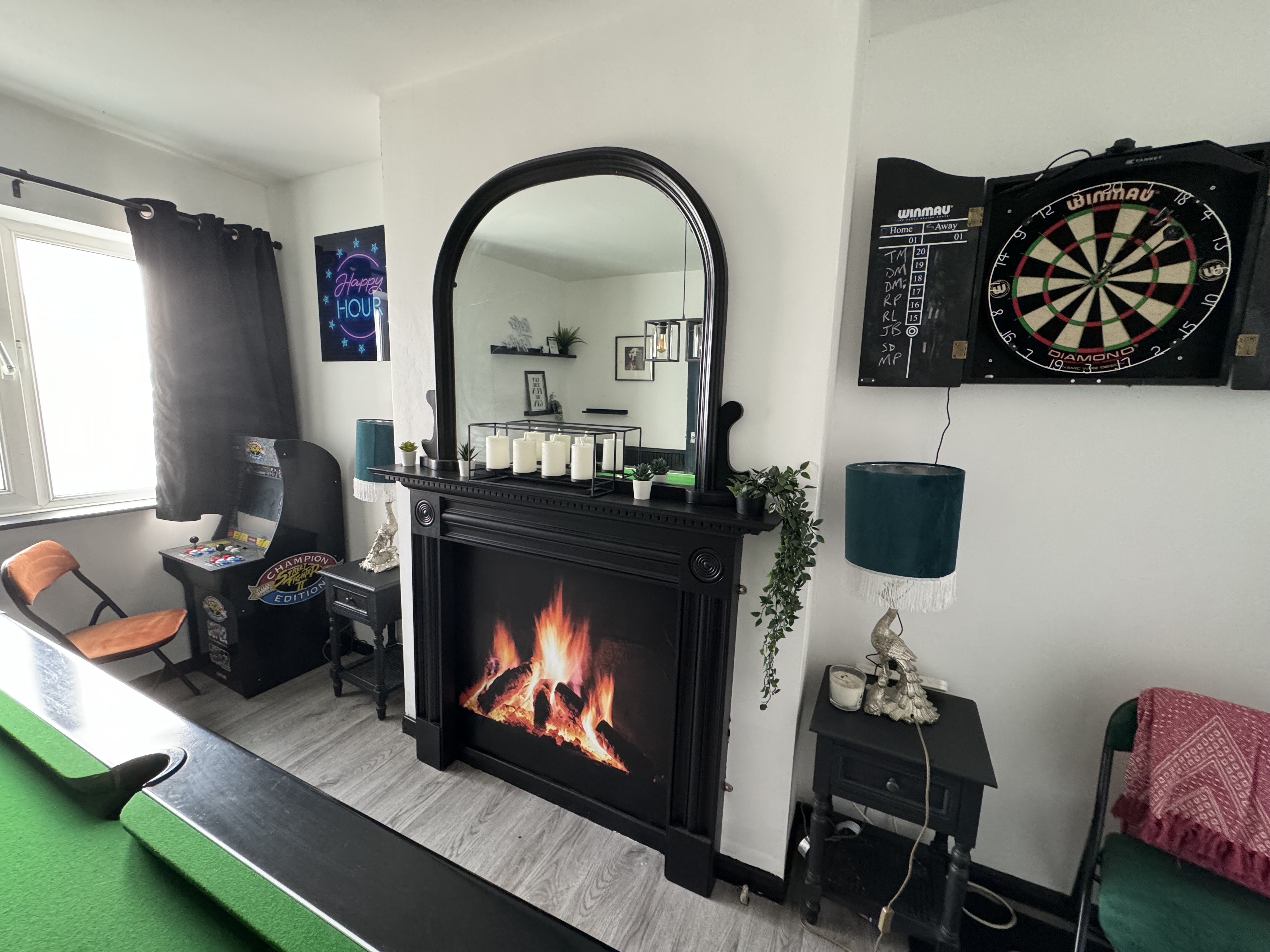 52 Neville Street - fully equipped games room