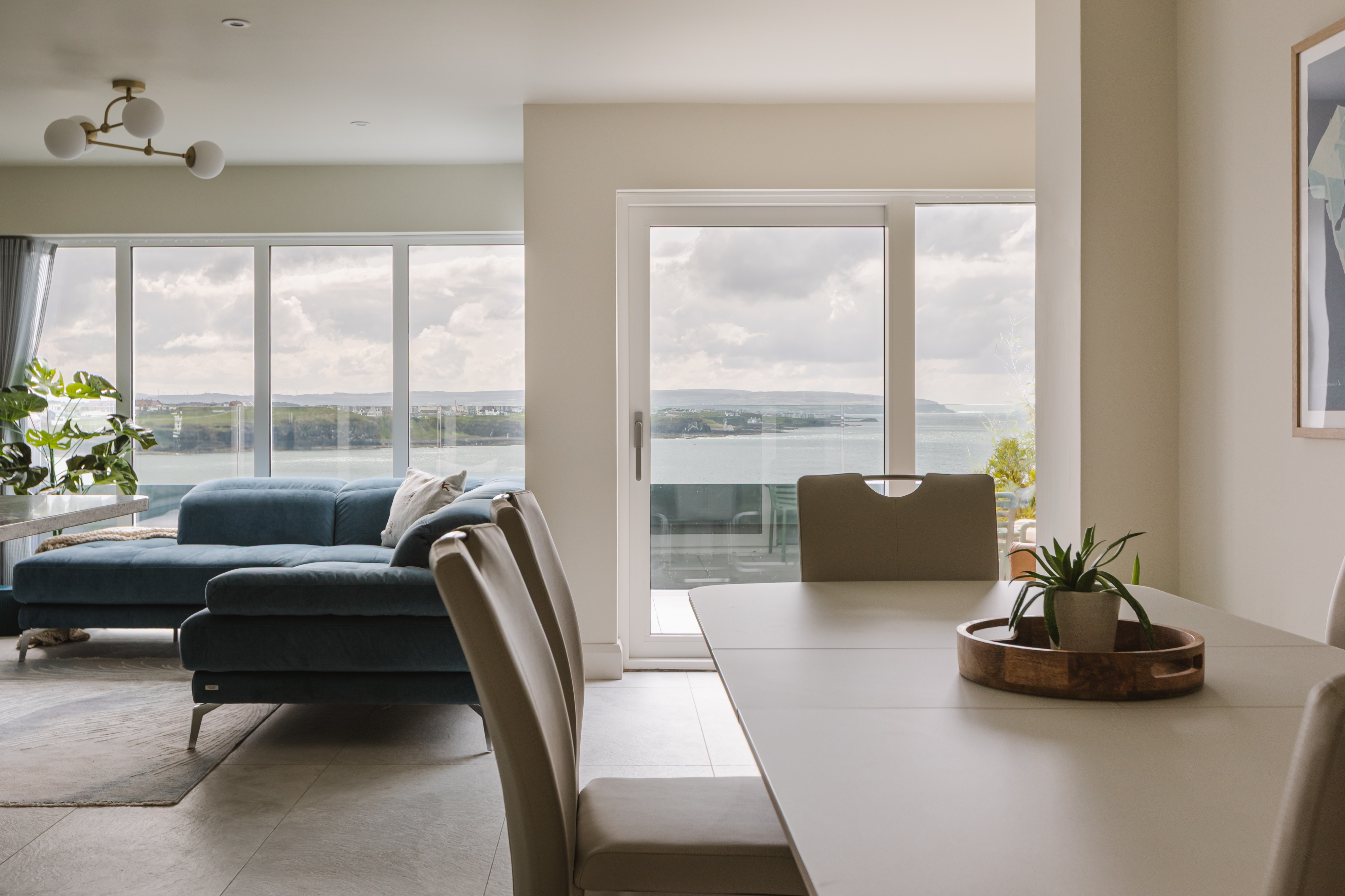 Earl's Harbour Apartments - luxury accommodation on The Causeway Coast