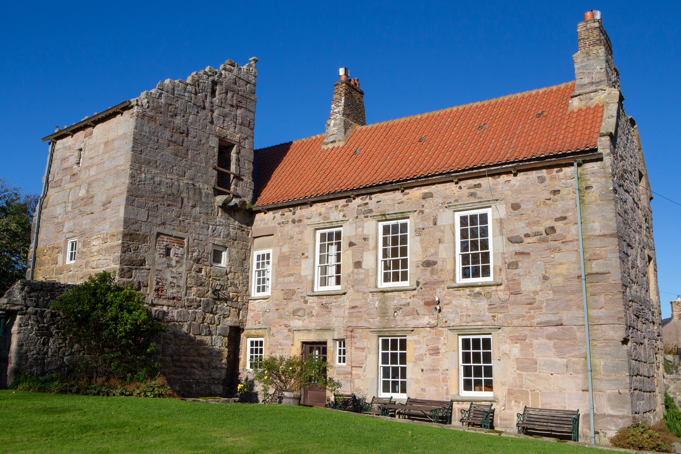Dunstan Hall - family holiday house for 18