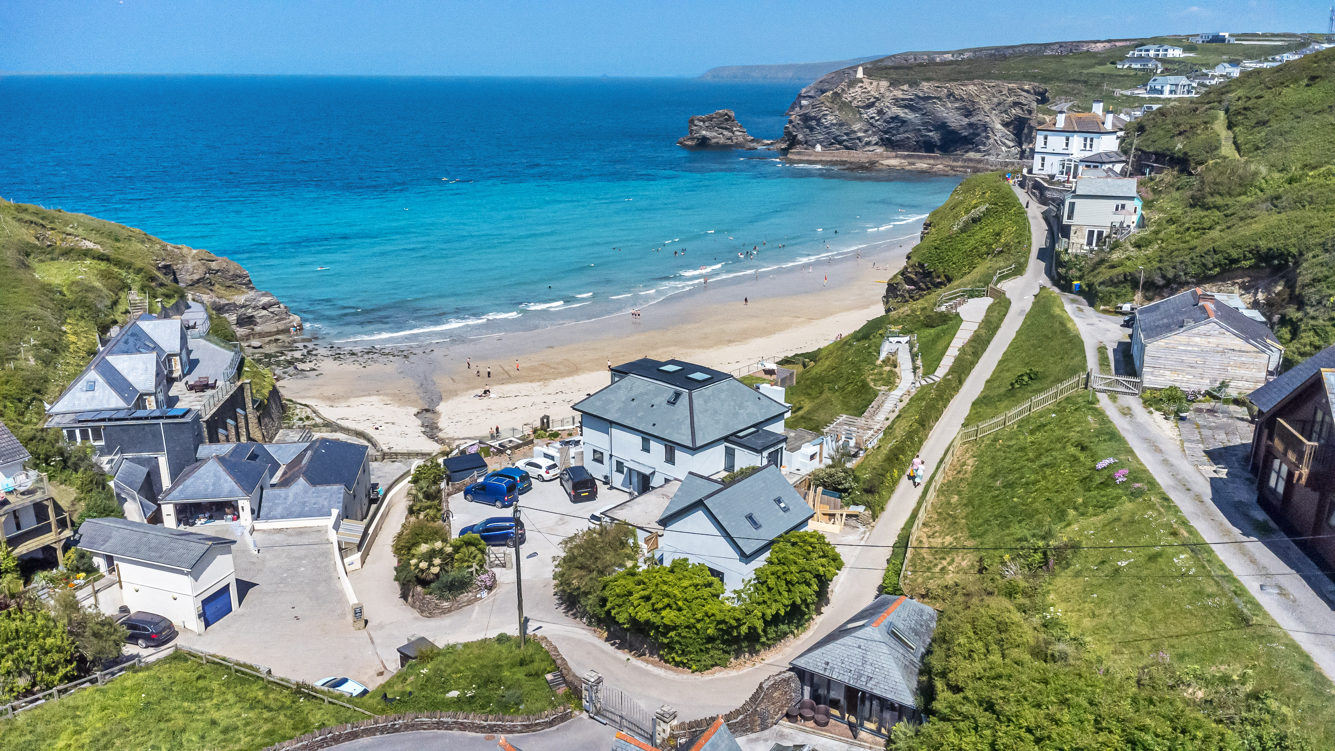 Beach House - showing close proximity to Smuggler's Cove