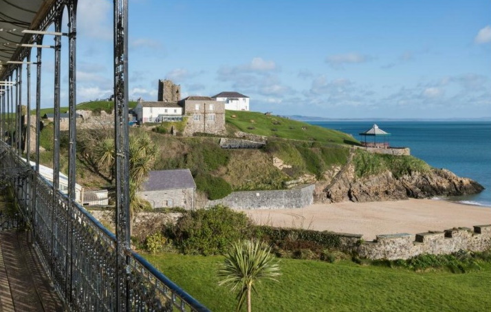 St Catherine's House - see Castle Beach from the balcony