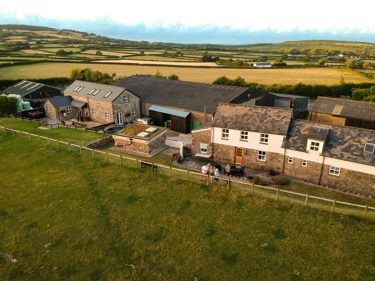 The Chaffhouse and Hardingsdown Bunkhouse at Lower Hardingsdown Farm