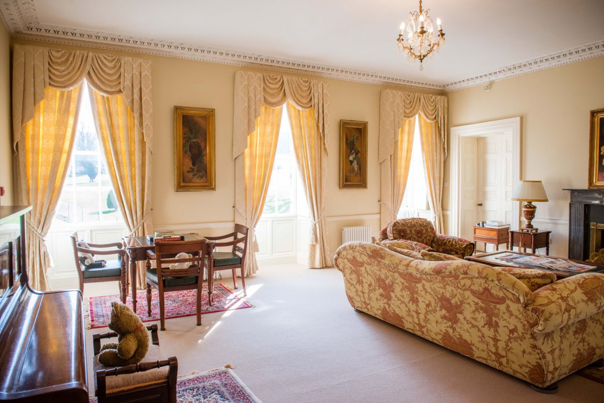 Crosshaven House - elegant sitting room on first floor