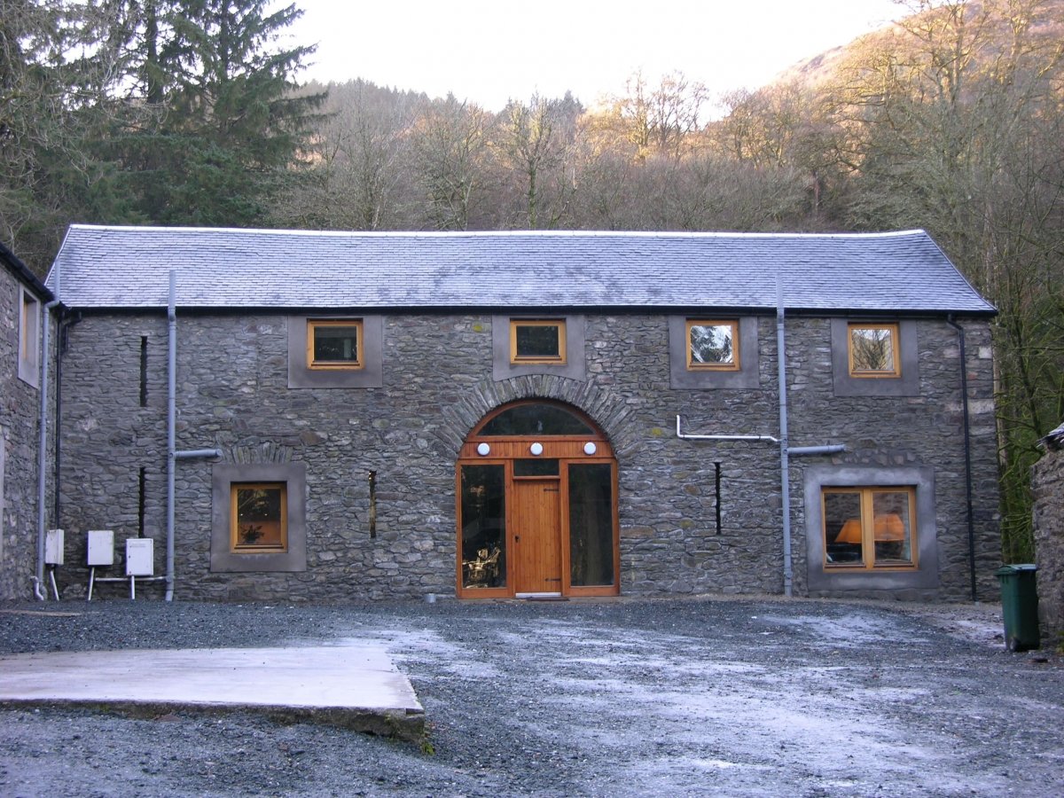 Ormidale Mill House opening onto the courtyard