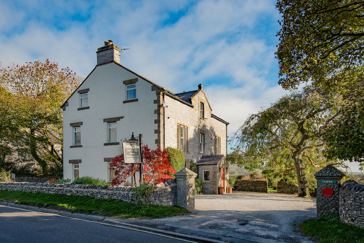 Castle Cliffe - detached Victorian property
